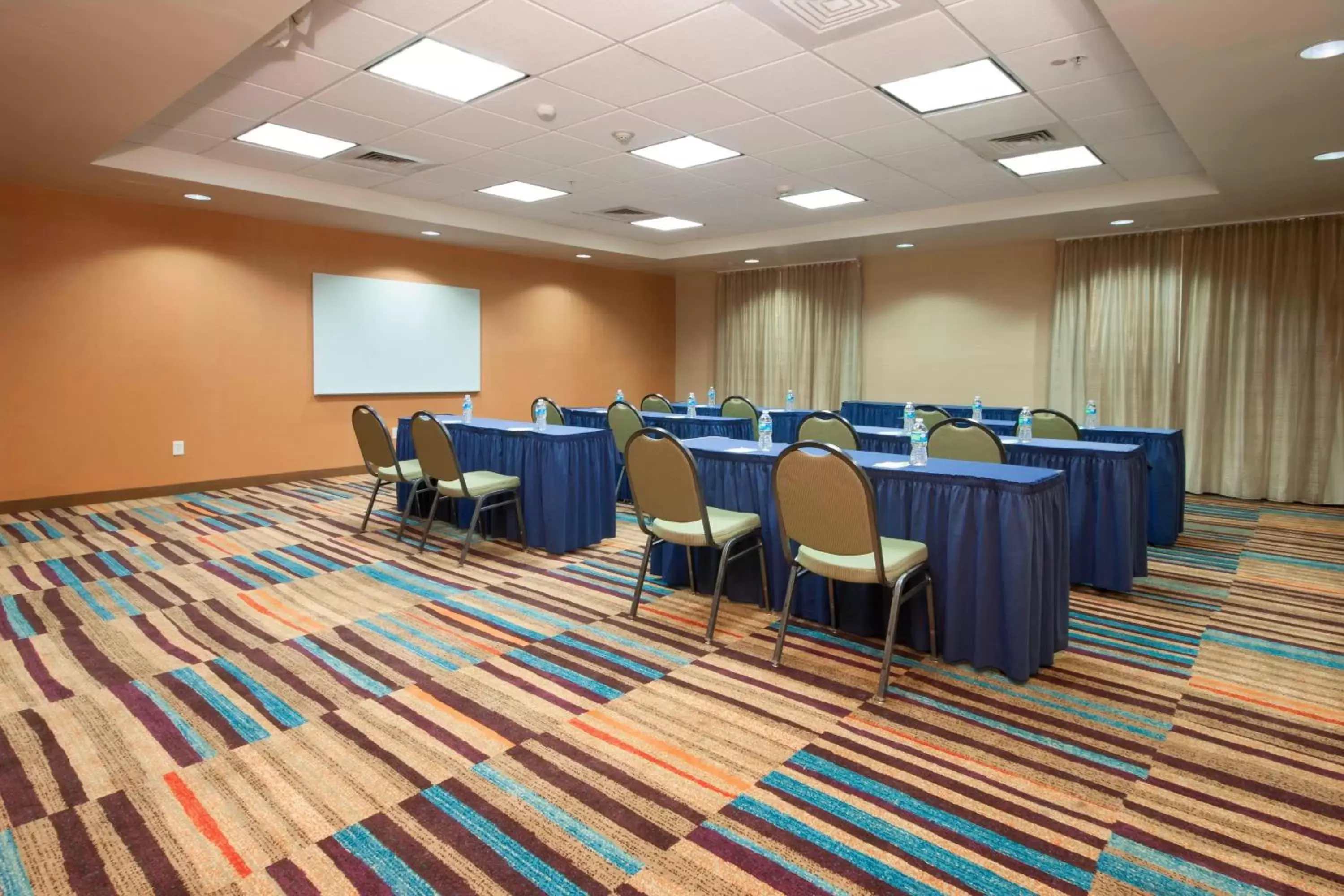 Meeting/conference room in Fairfield Inn & Suites El Centro