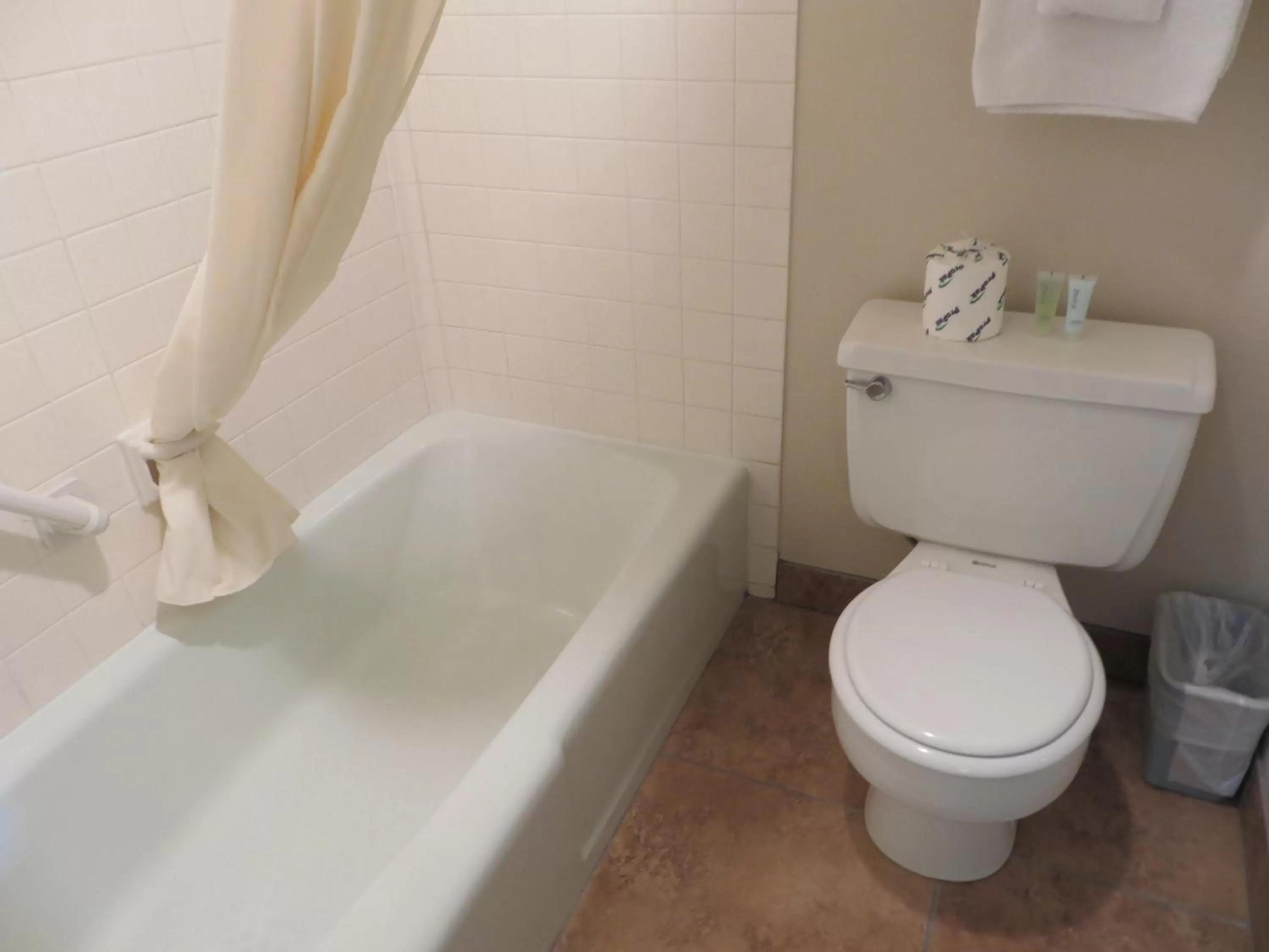 Toilet, Bathroom in Jailhouse Motel and Casino