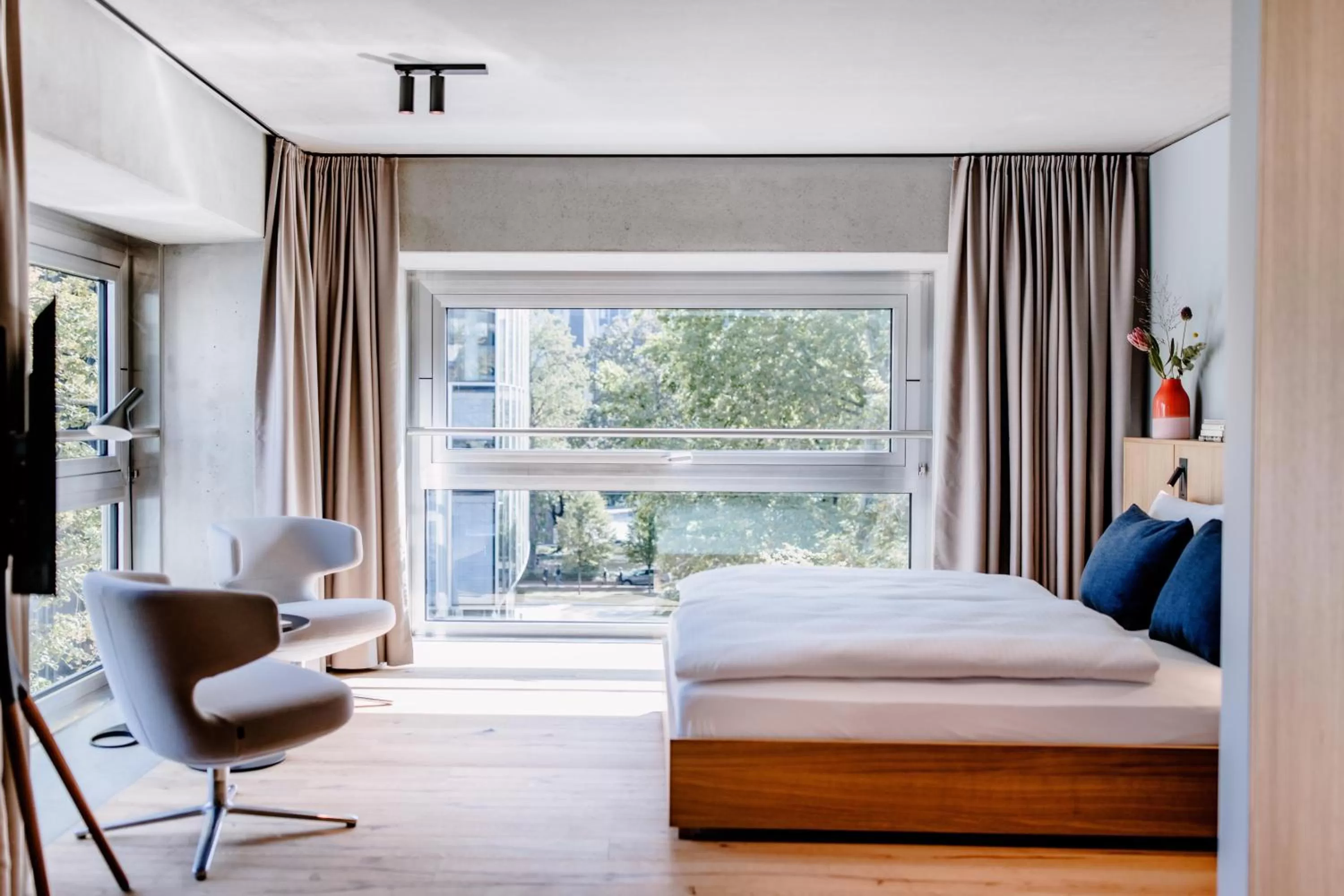 Photo of the whole room, Bed in THE FLAG West M.