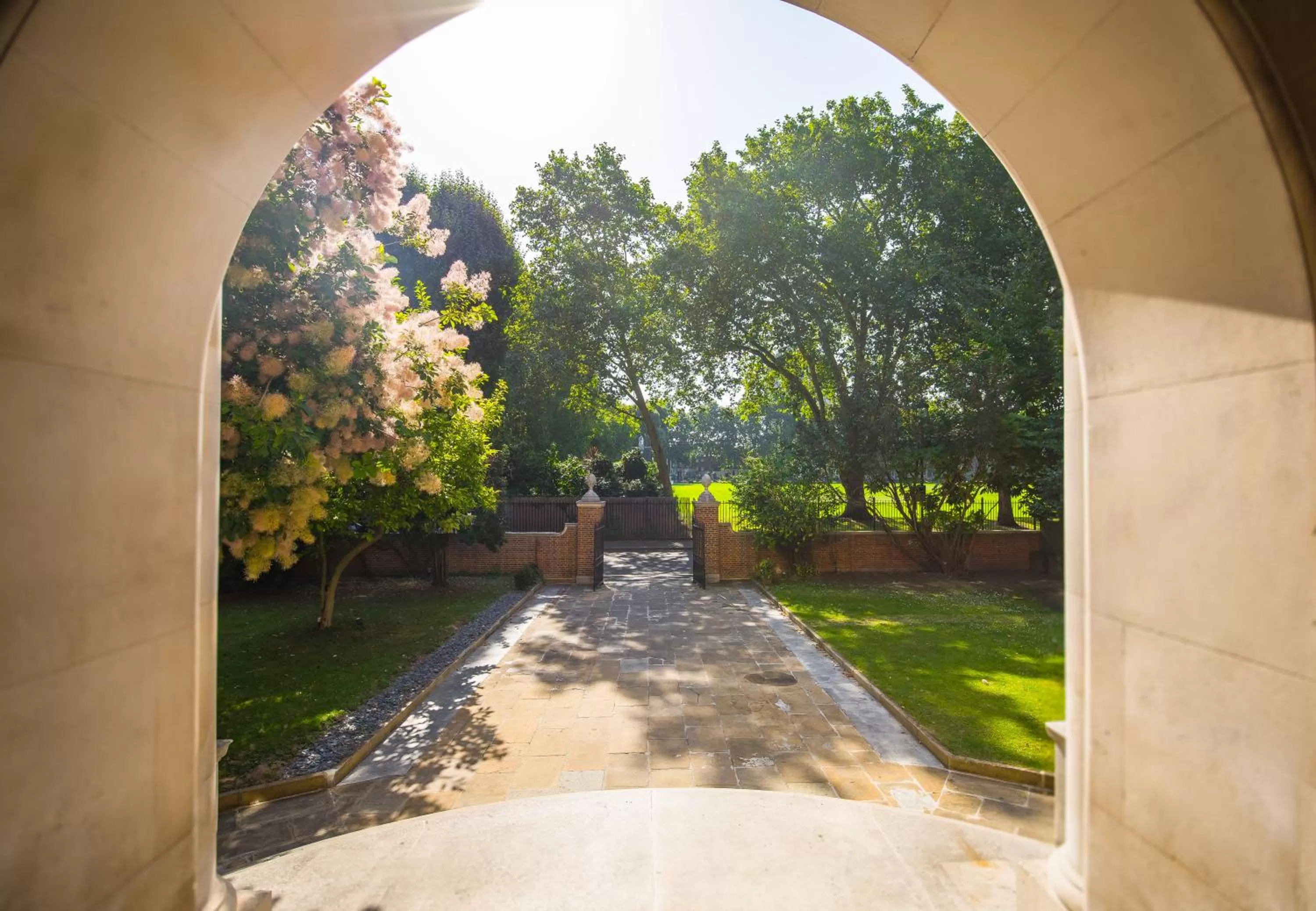 Patio in Wellington Hotel by Blue Orchid