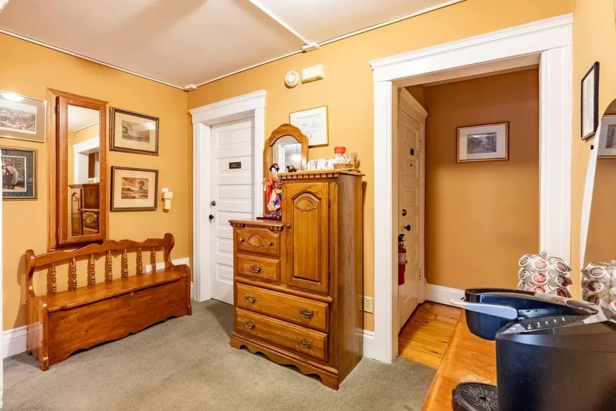 Seating Area in Ye Olde Walkerville Bed & Breakfast