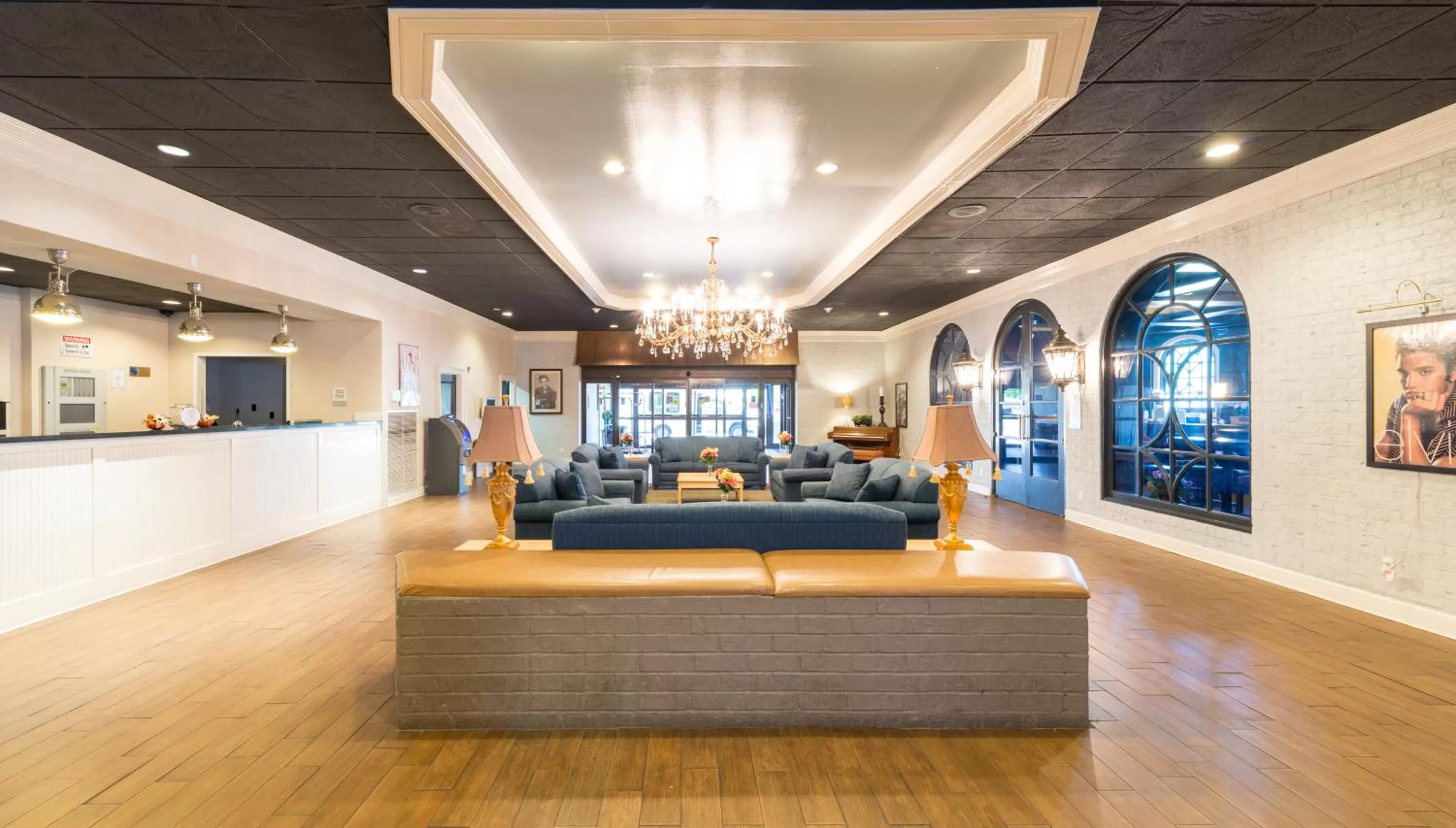 Lobby or reception in Travelodge by Wyndham Memphis Airport/Graceland