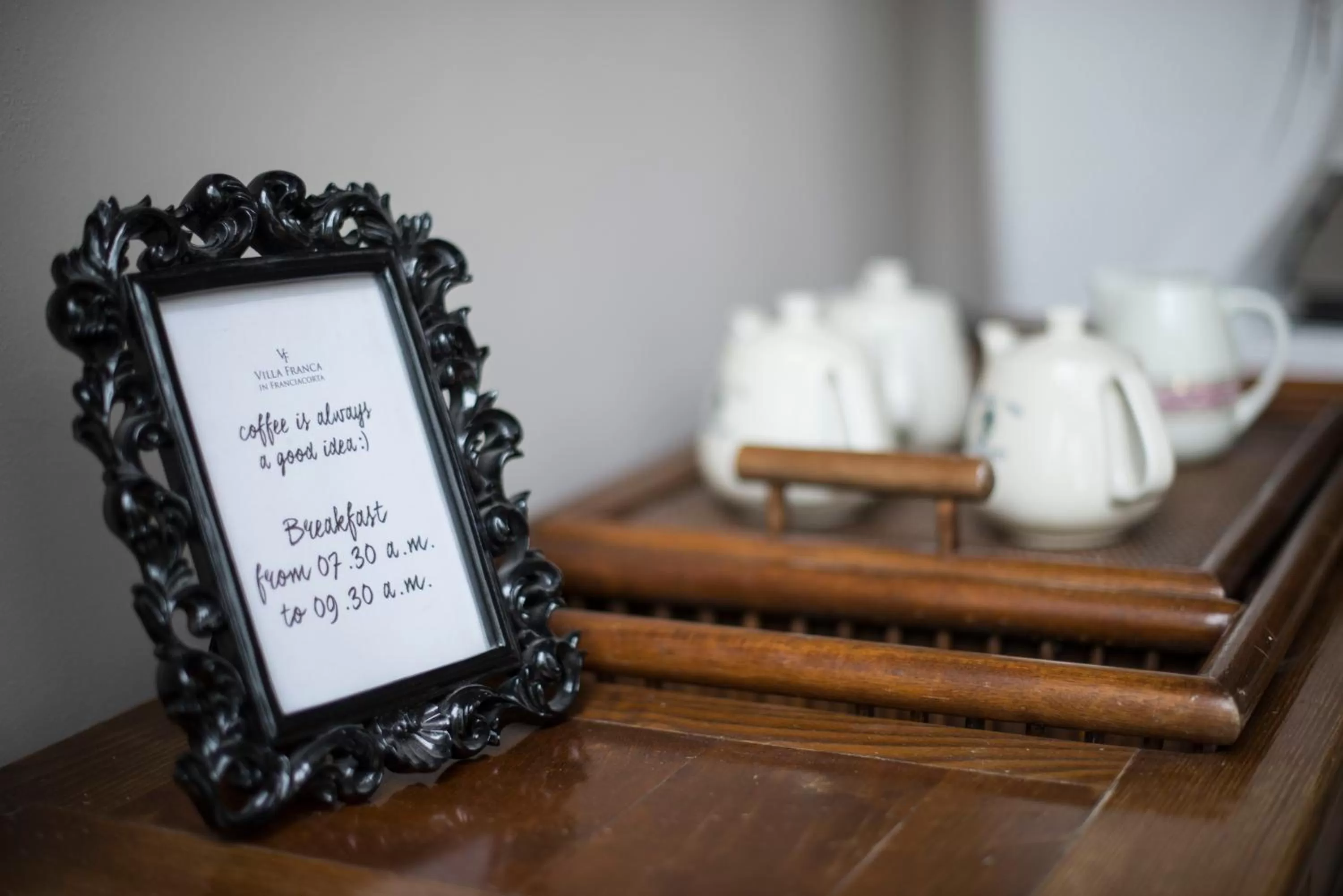 Communal lounge/ TV room in Villa Franca in Franciacorta