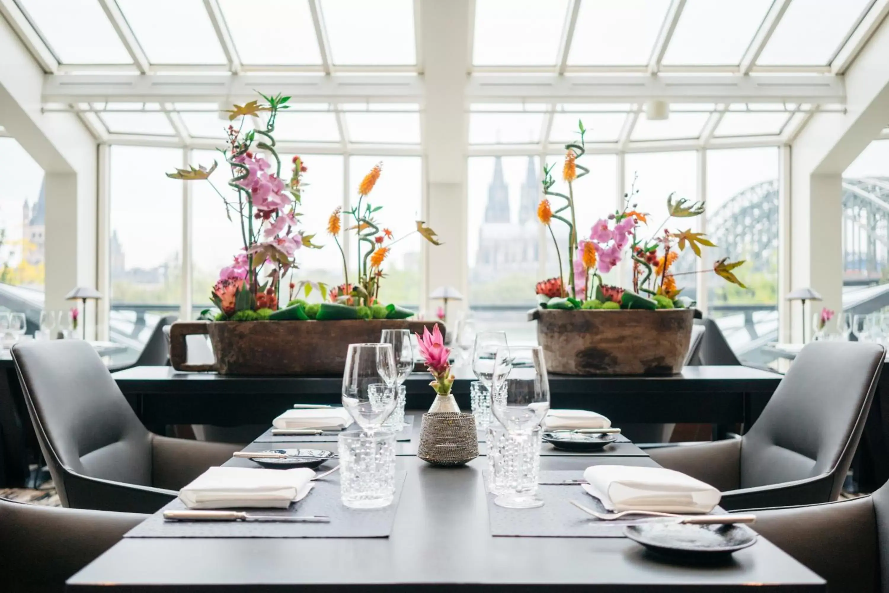 Restaurant/places to eat in Hyatt Regency Köln Restaurant/places to eat in Hyatt Regency Köln