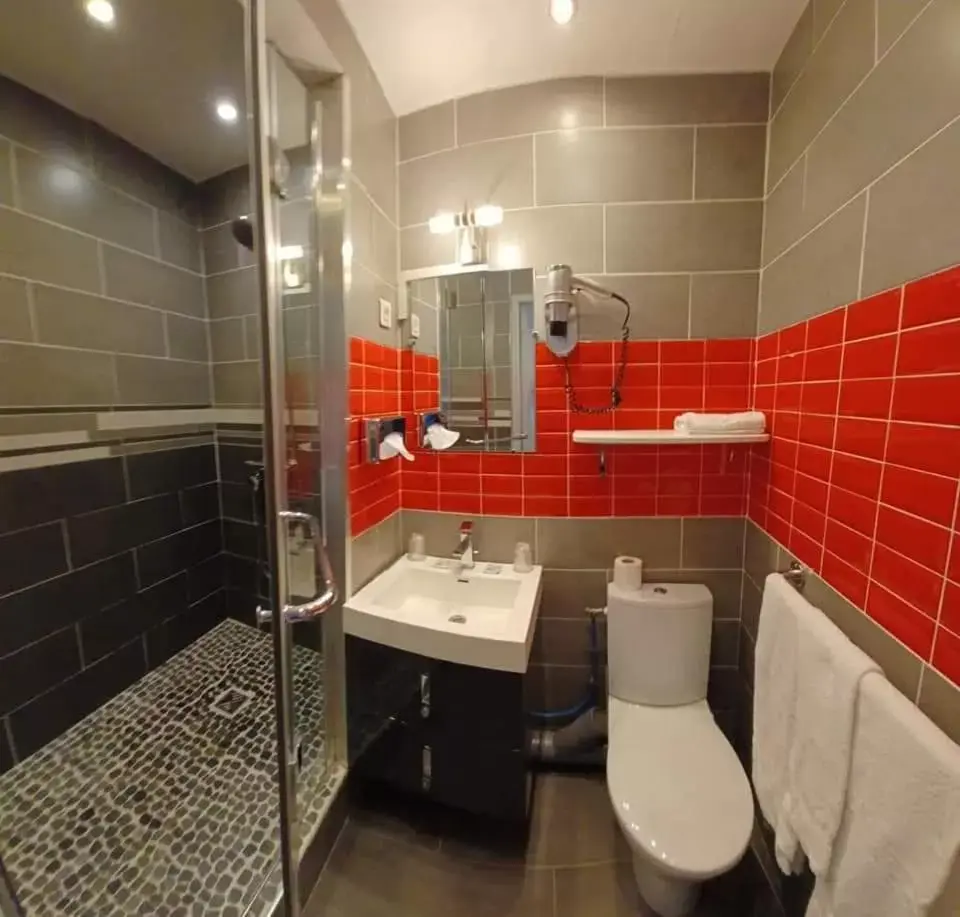 Bathroom in Hotel Le Splendid