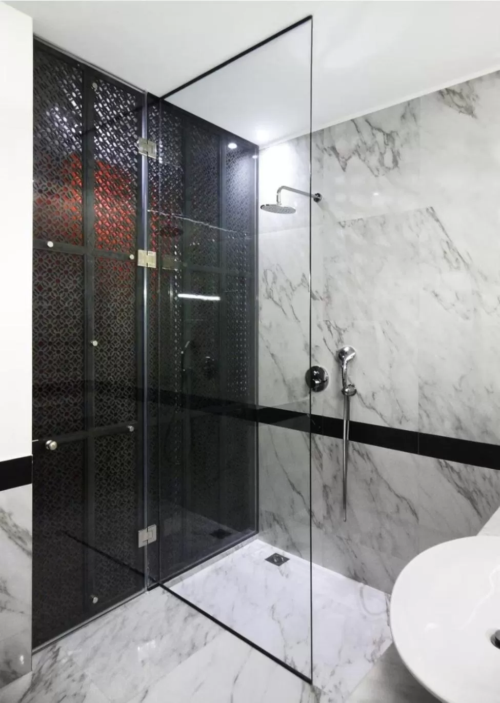 Shower in The Zillers Boutique Hotel