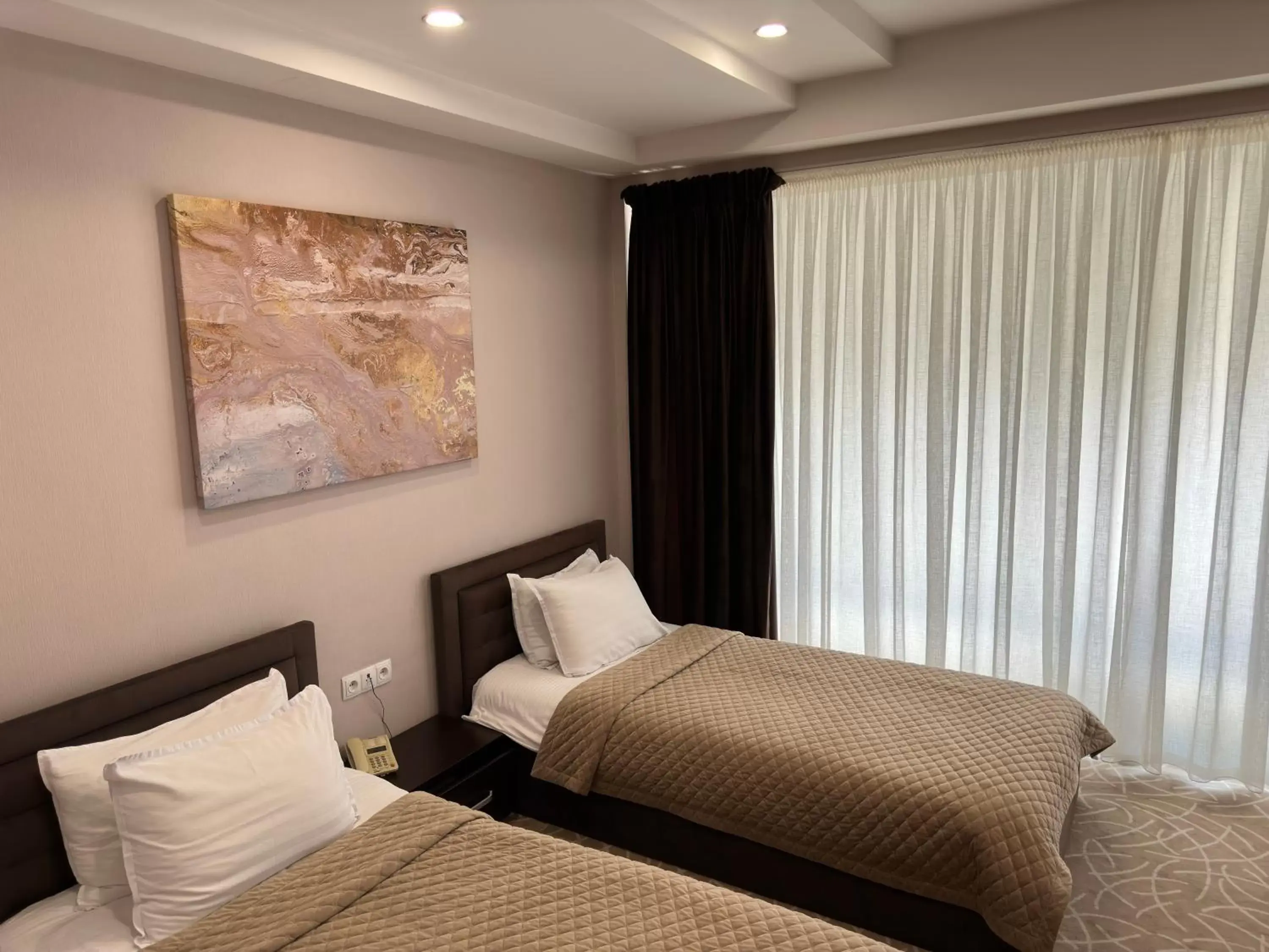 Twin Room - single occupancy in Astor Hotel Twin Room - single occupancy in Astor Hotel