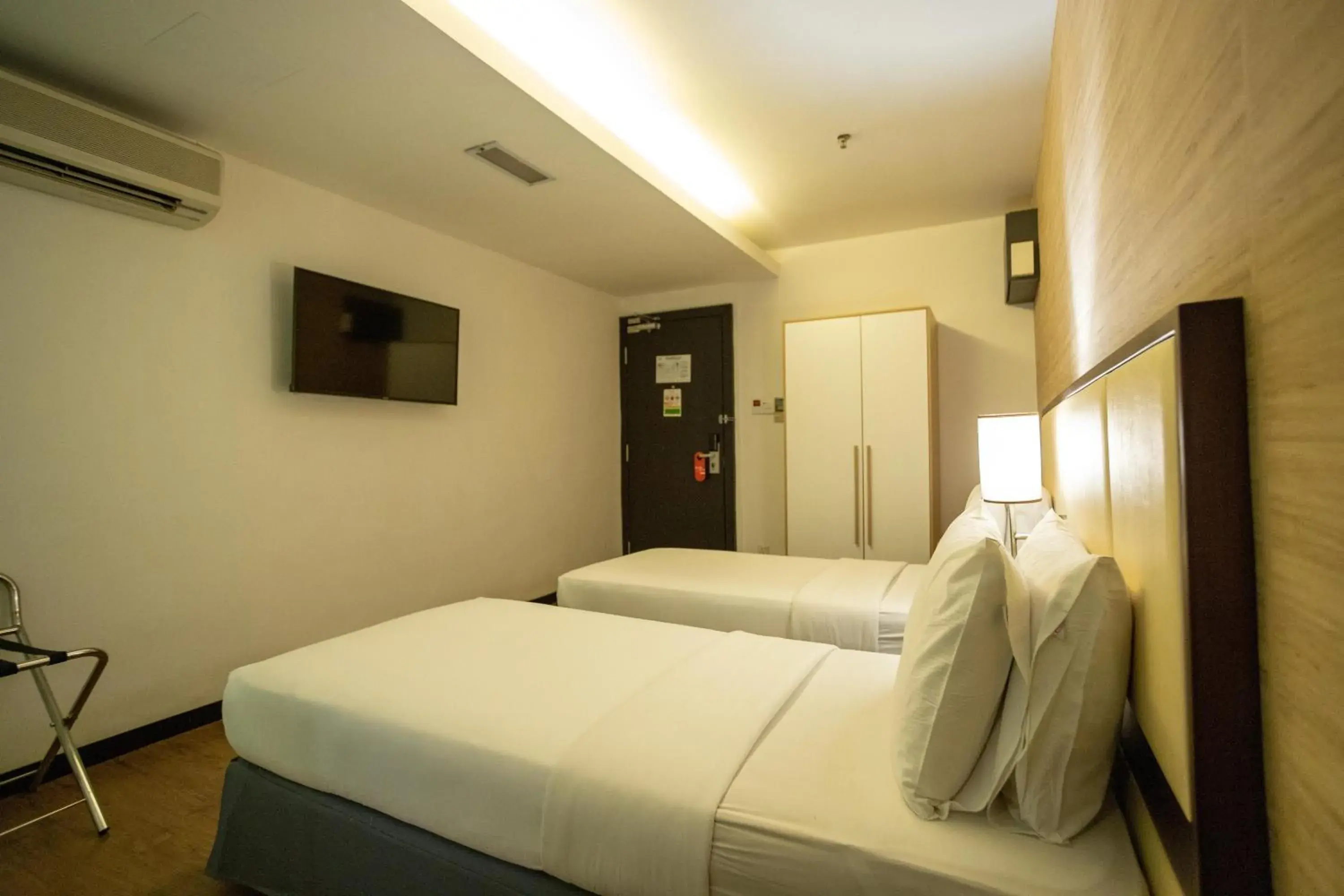 Bedroom, Bed in Citrus Hotel Johor Bahru by Compass Hospitality