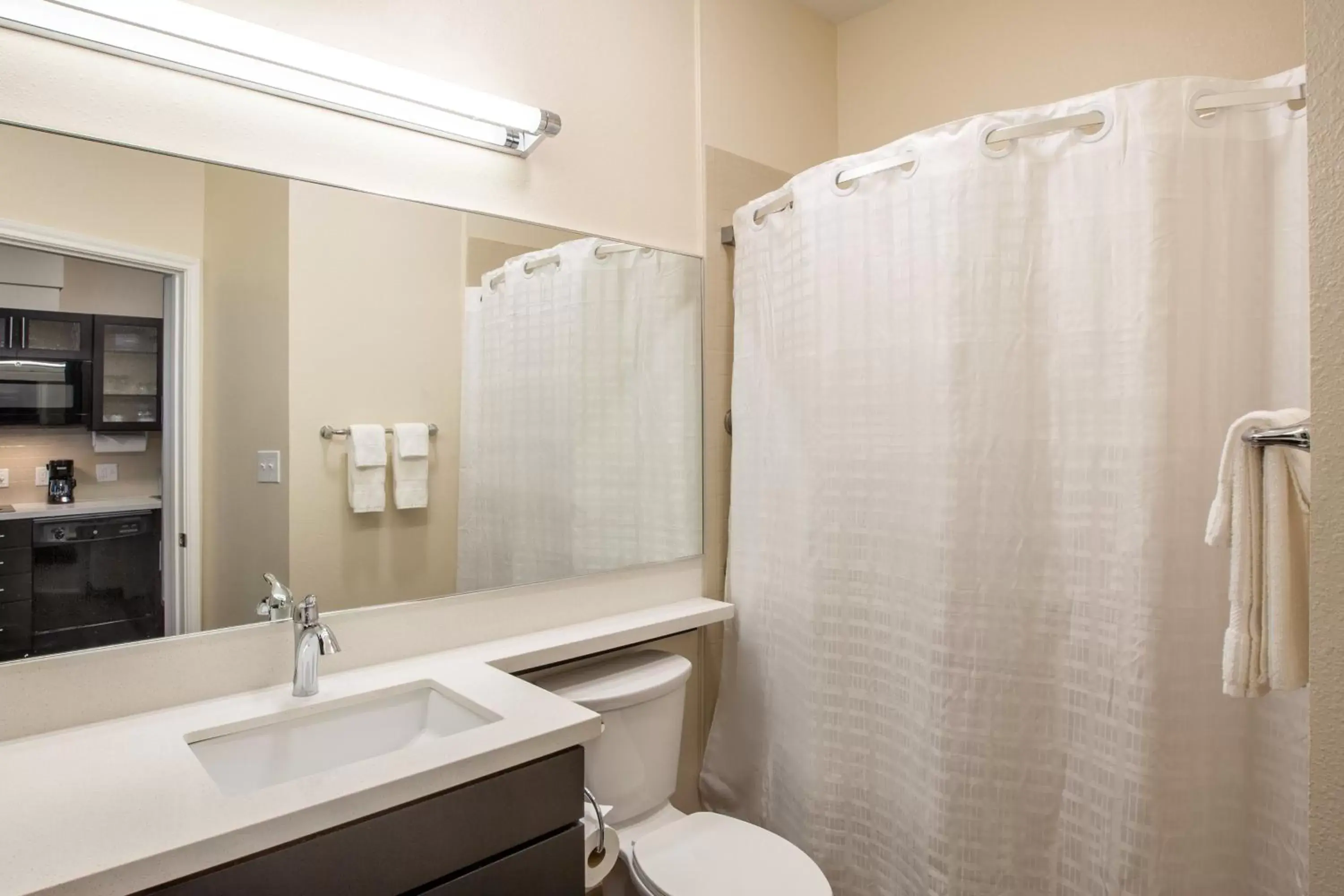Bedroom, Bathroom in Candlewood Suites - Houston - Pasadena, an IHG Hotel