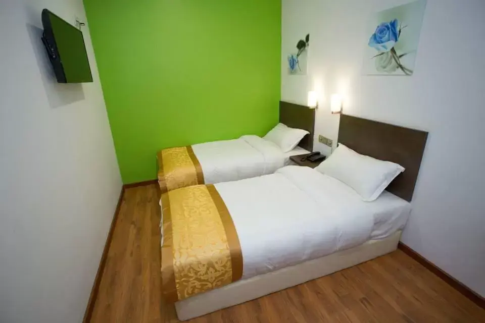 Superior Twin Room in Hotel O G Home Hotel, Kota Bharu, Kelantan. Superior Twin Room in Hotel O G Home Hotel, Kota Bharu, Kelantan.