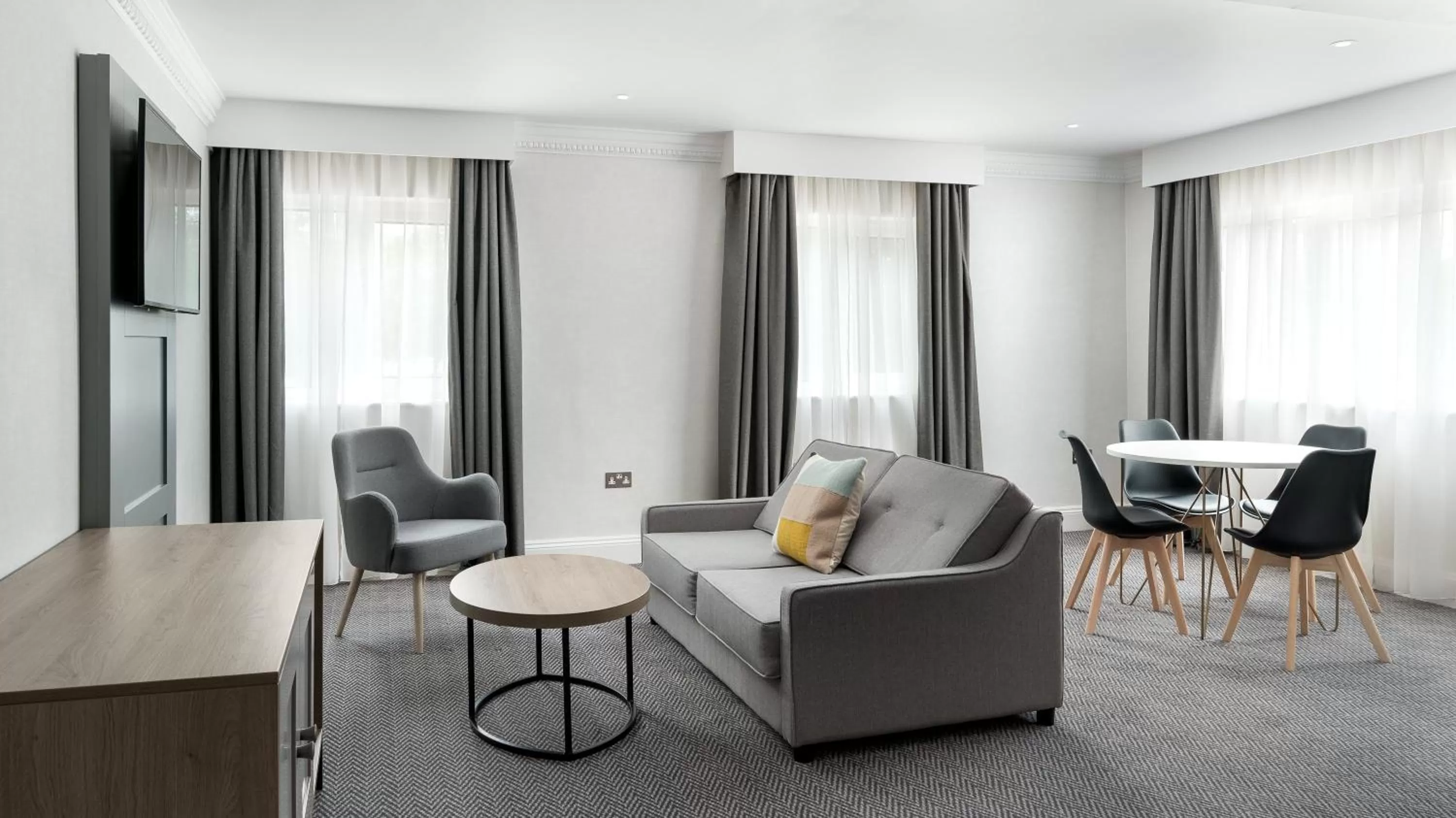 Photo of the whole room in voco St. Johns Solihull by IHG