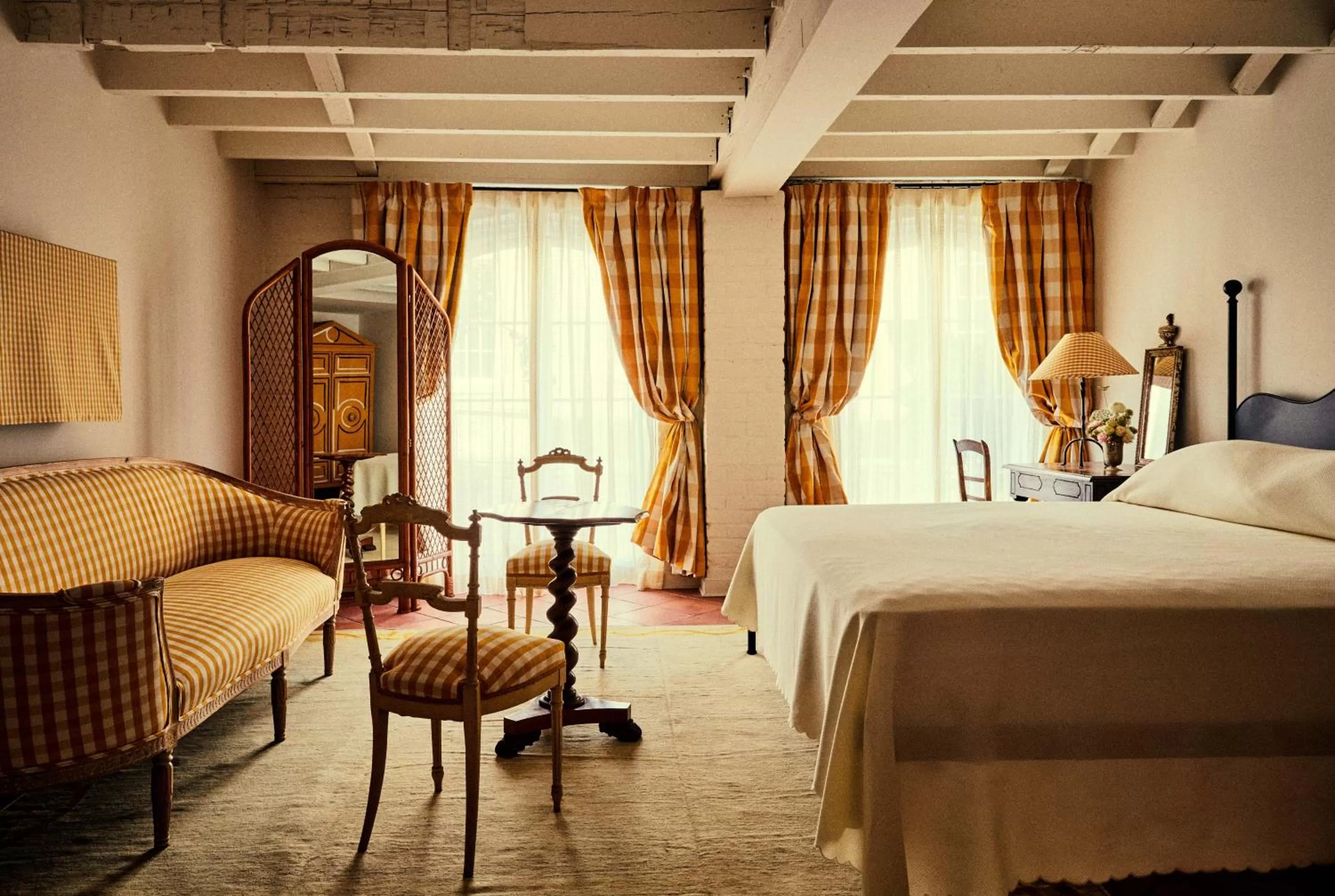 Photo of the whole room, Bed in Hotel Peter and Paul, an Ash Hotel