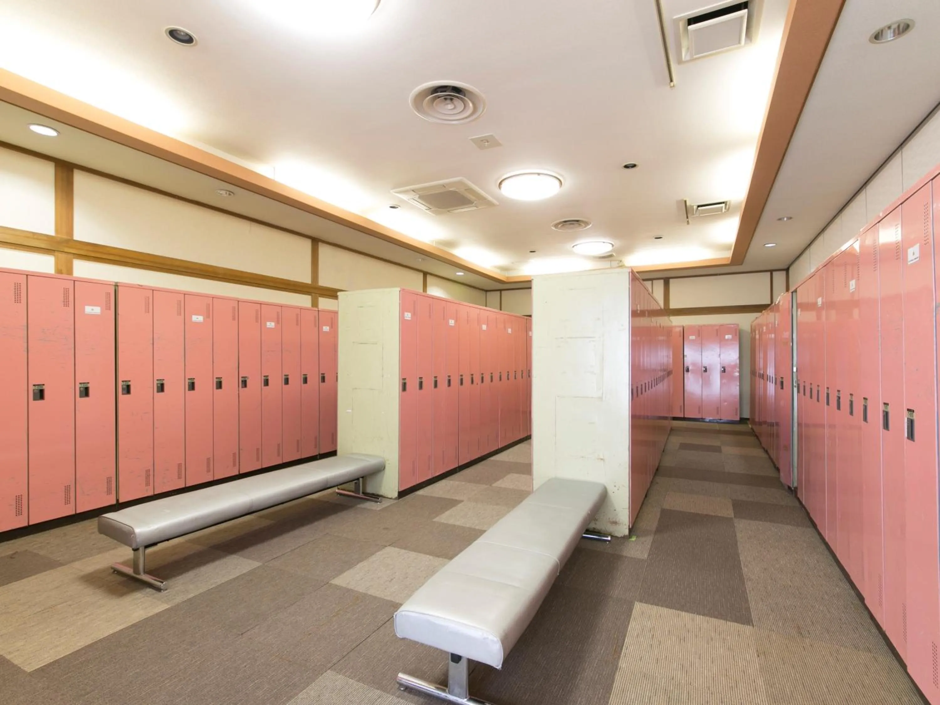 Skiing in Kurobe Kanko Hotel