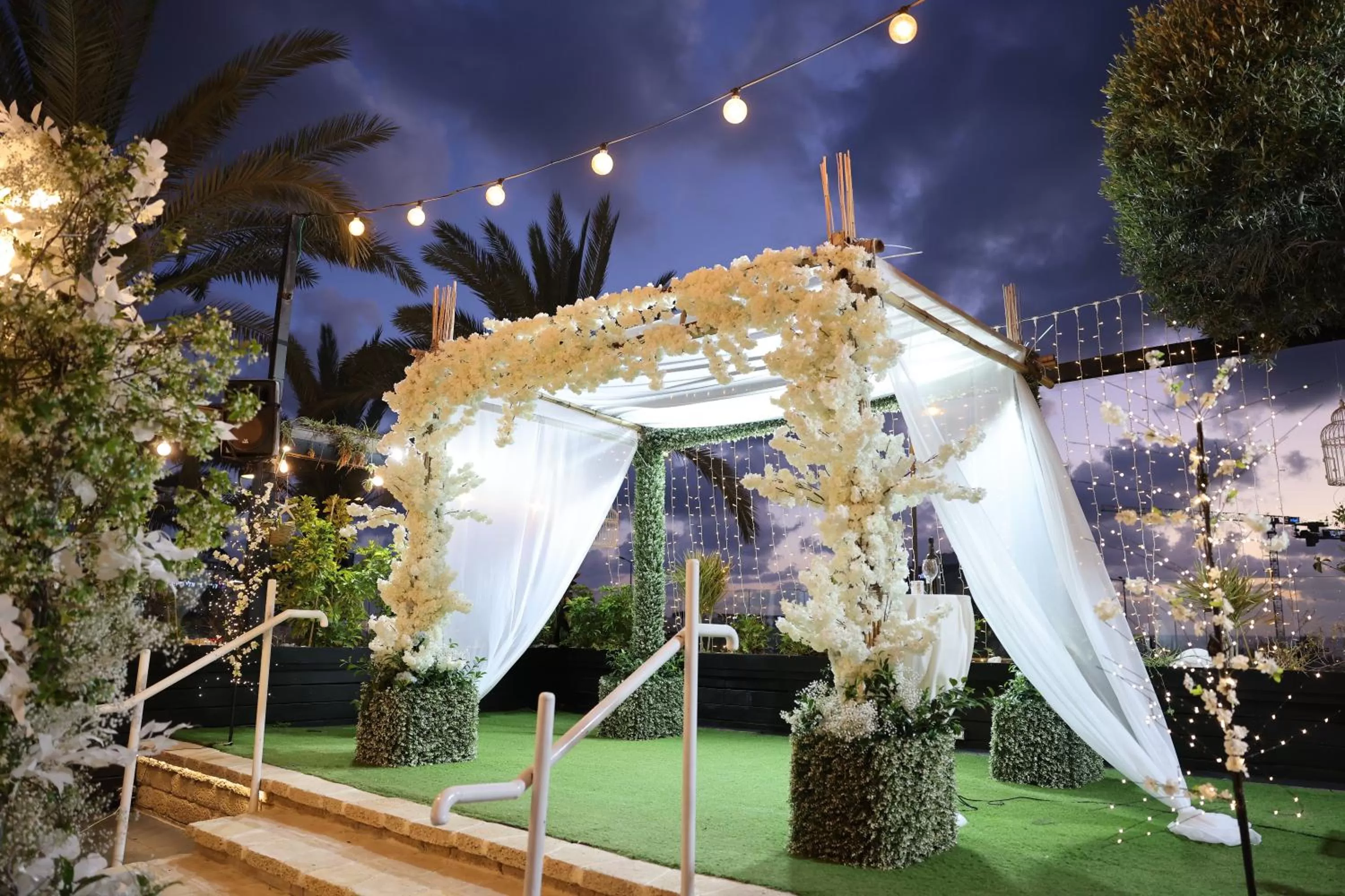 wedding in Garden Hotel Boutique & Events