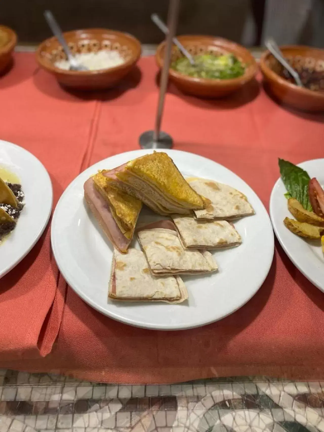 Restaurant/places to eat in Ramada by Wyndham Ciudad de Mexico Perinorte