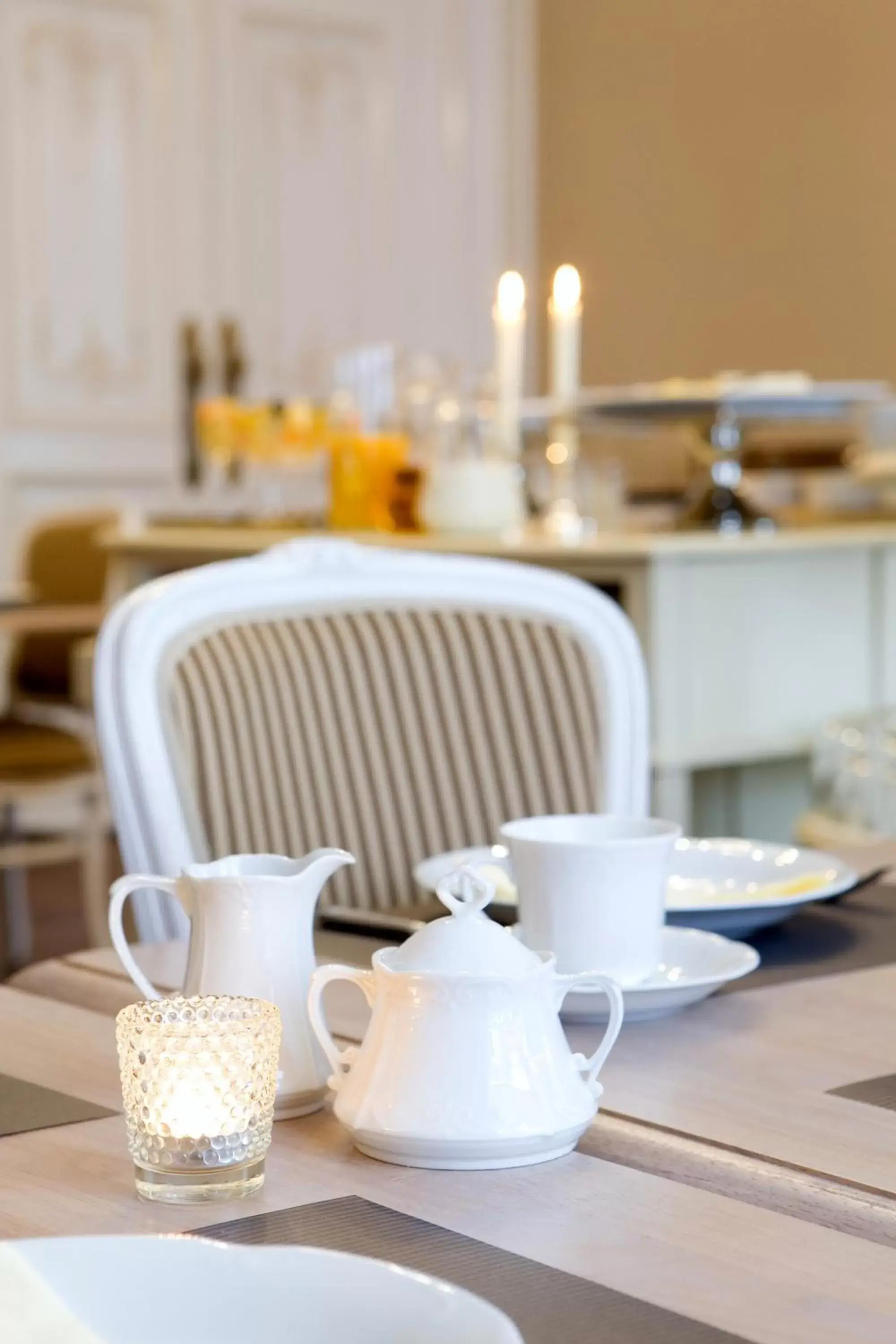 Coffee/tea facilities, Restaurant/Places to Eat in Charme Hotel Hancelot