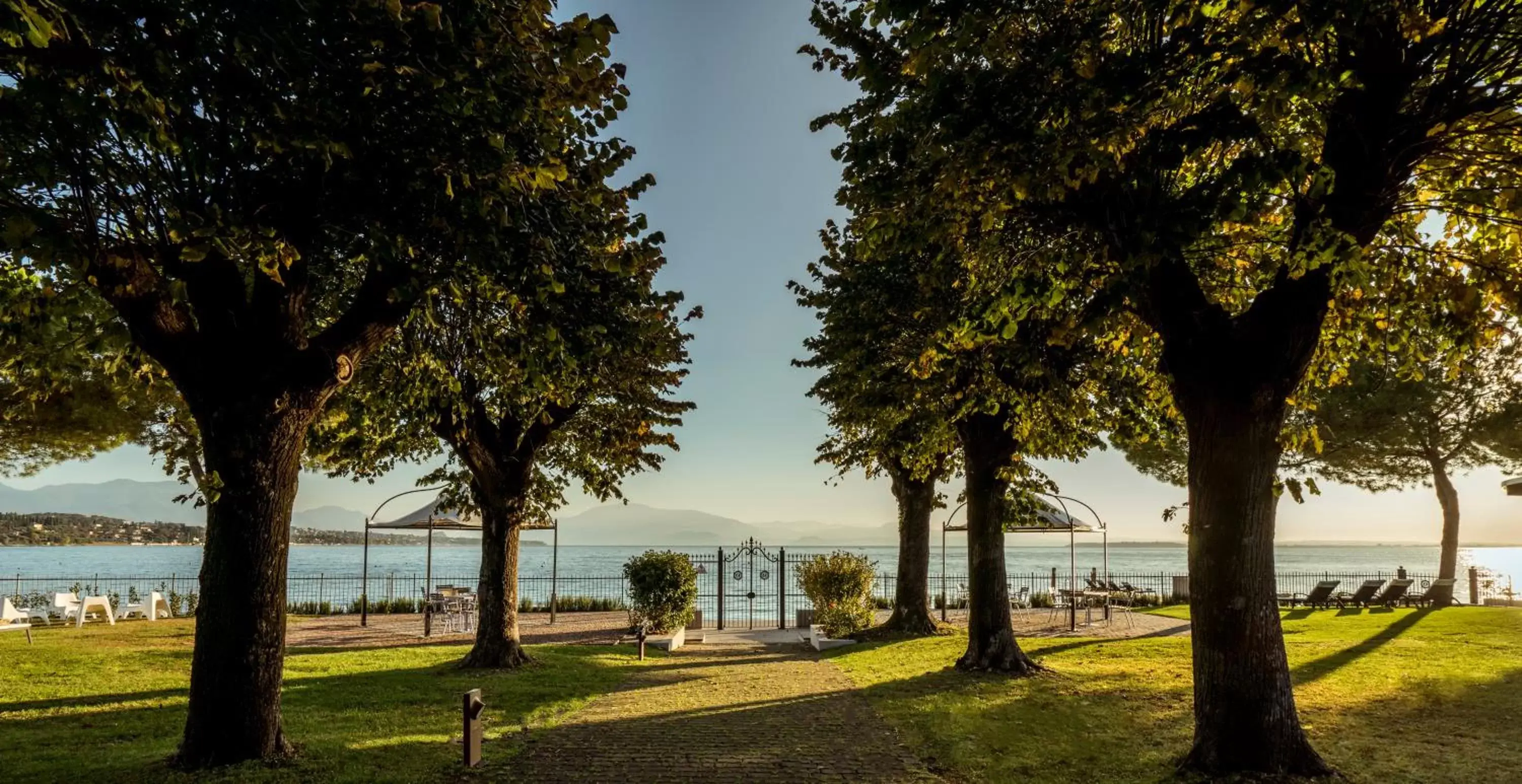 Lake view, Garden in Splendido Bay Luxury Spa Resort