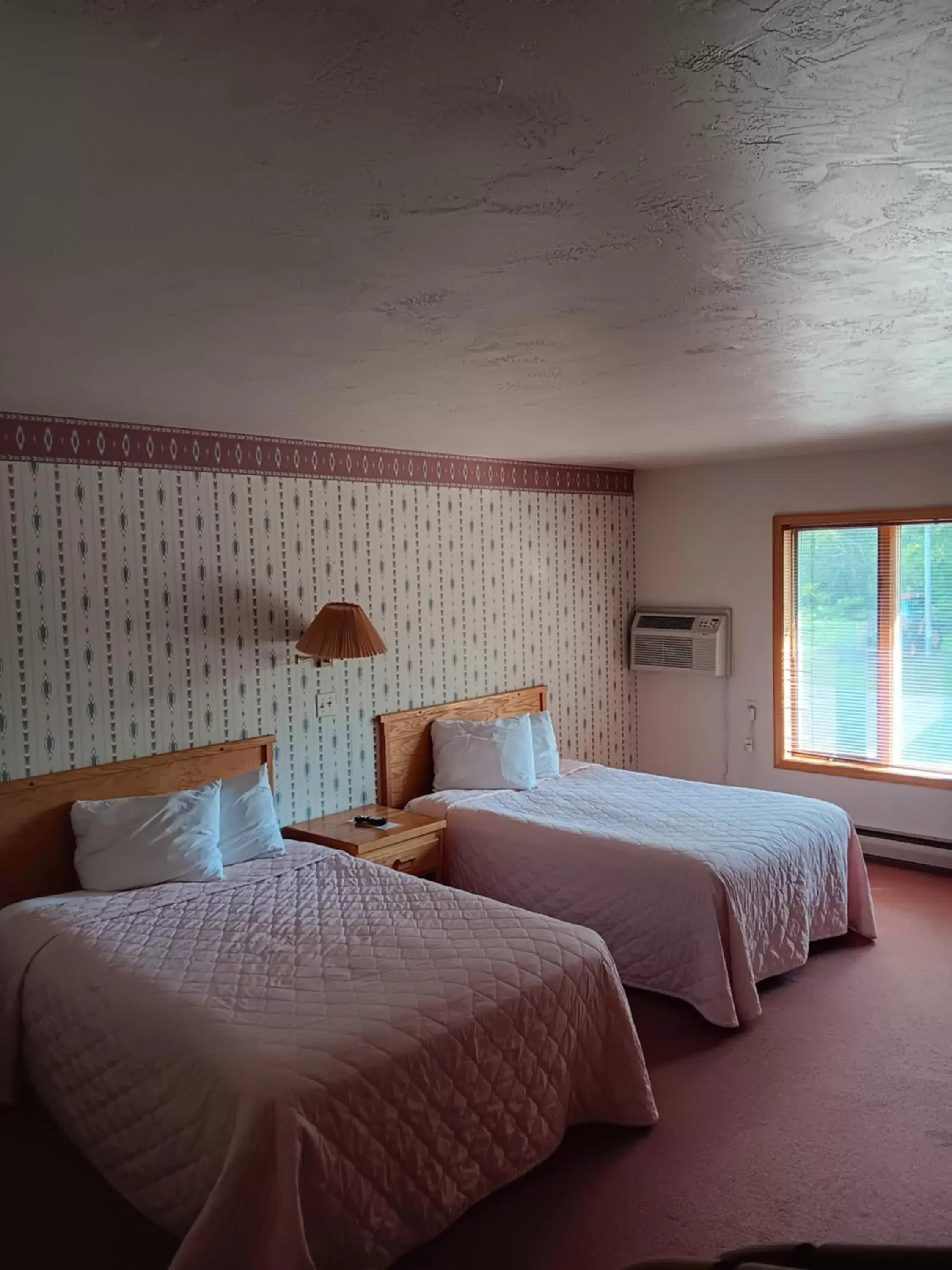 Quadruple Room in White Birch Inn
