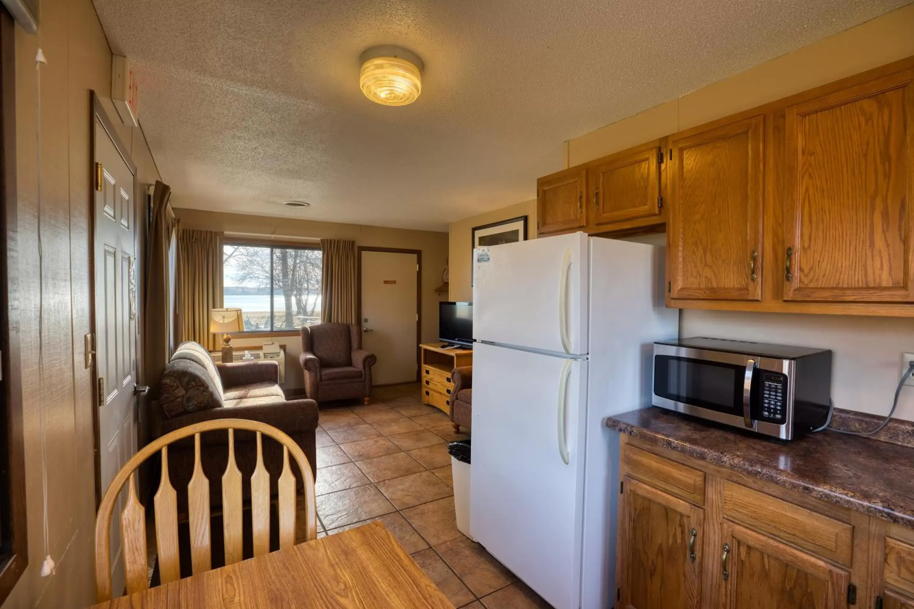 Kitchen/Kitchenette in Lewis & Clark Resort