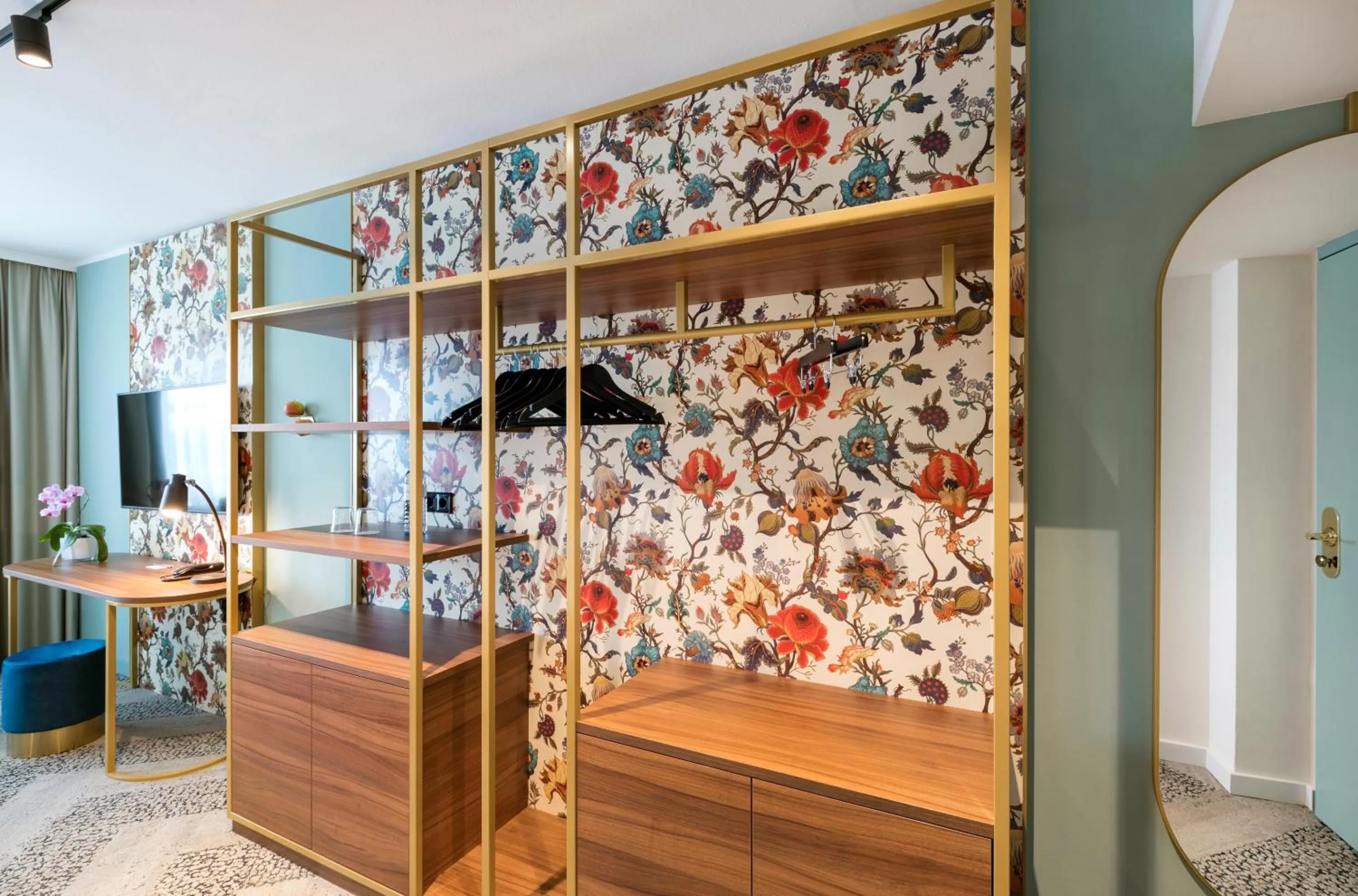 TV and multimedia in ARCOTEL Wimberger Wien