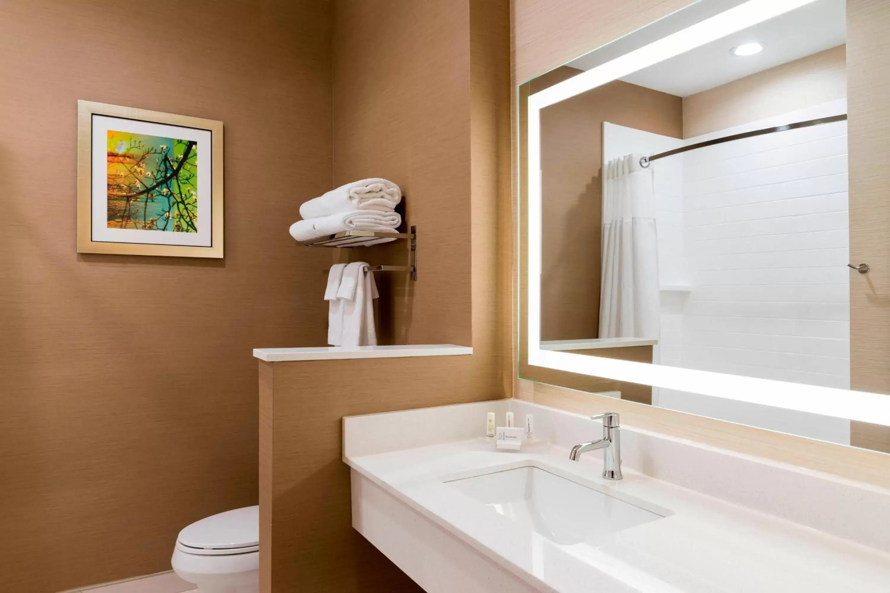 Bathroom in Fairfield Inn & Suites by Marriott West Monroe