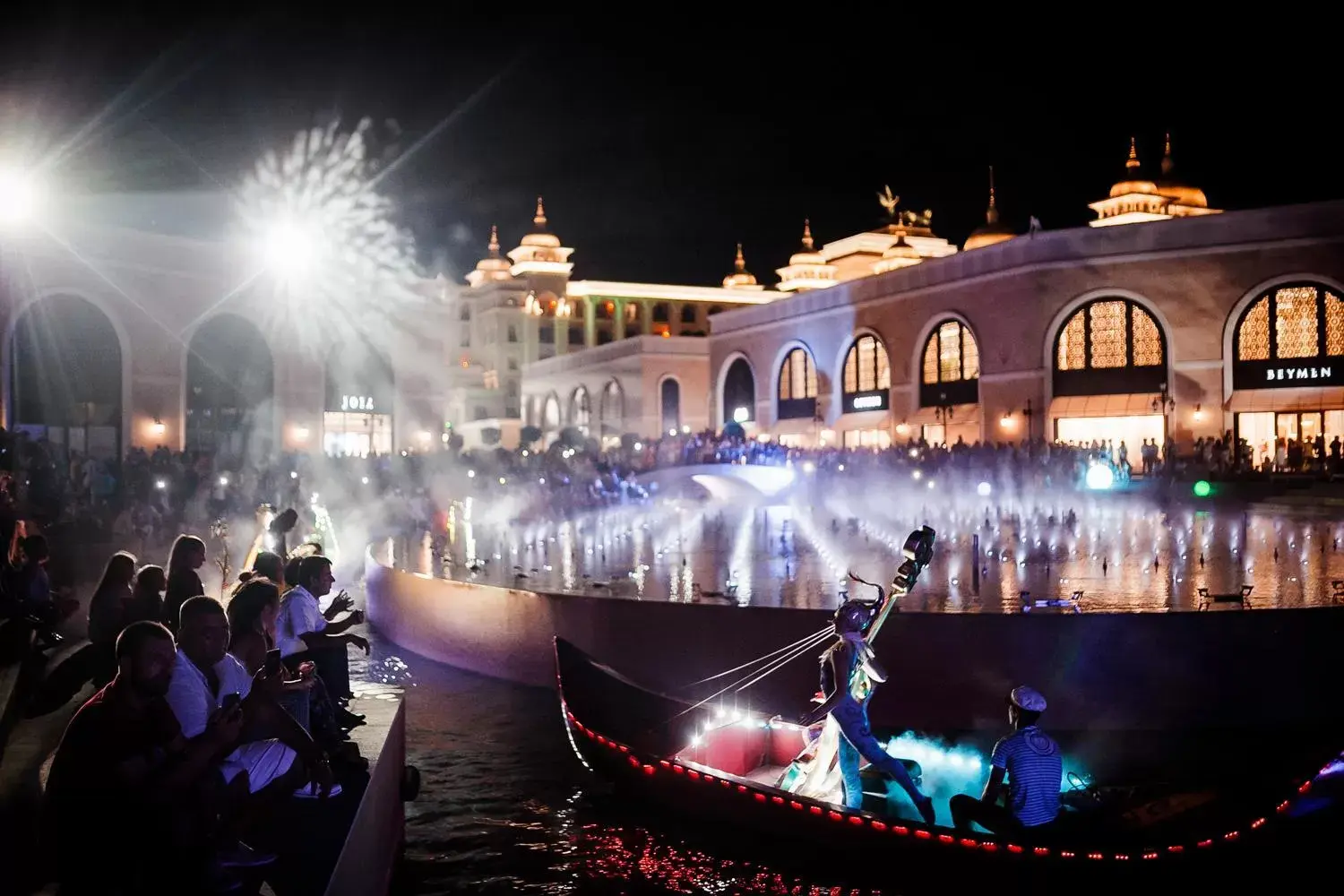 Evening Entertainment in The Land Of Legends Kingdom Hotel - All-in Concept