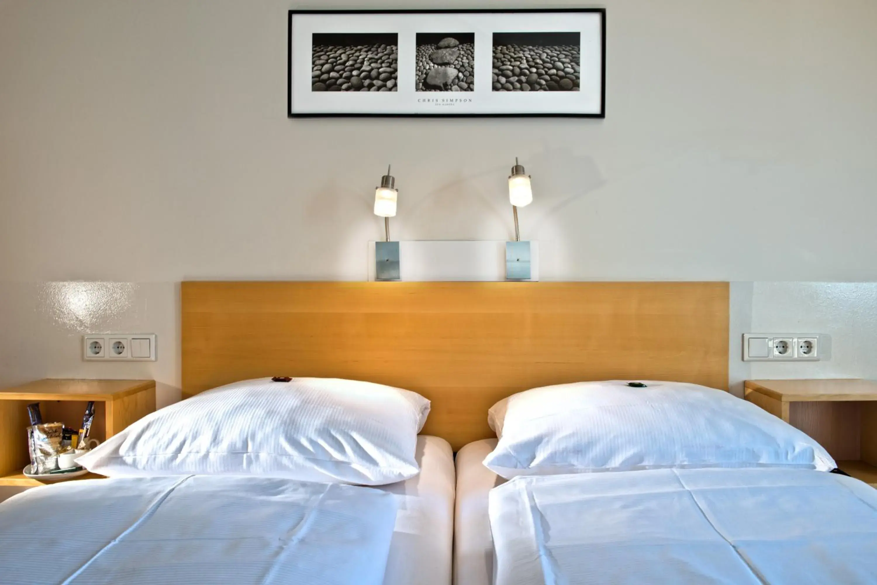 Superior Double Room in Town Hotel Wiesbaden - kleines Privathotel mit Self-Check-In in Bestlage