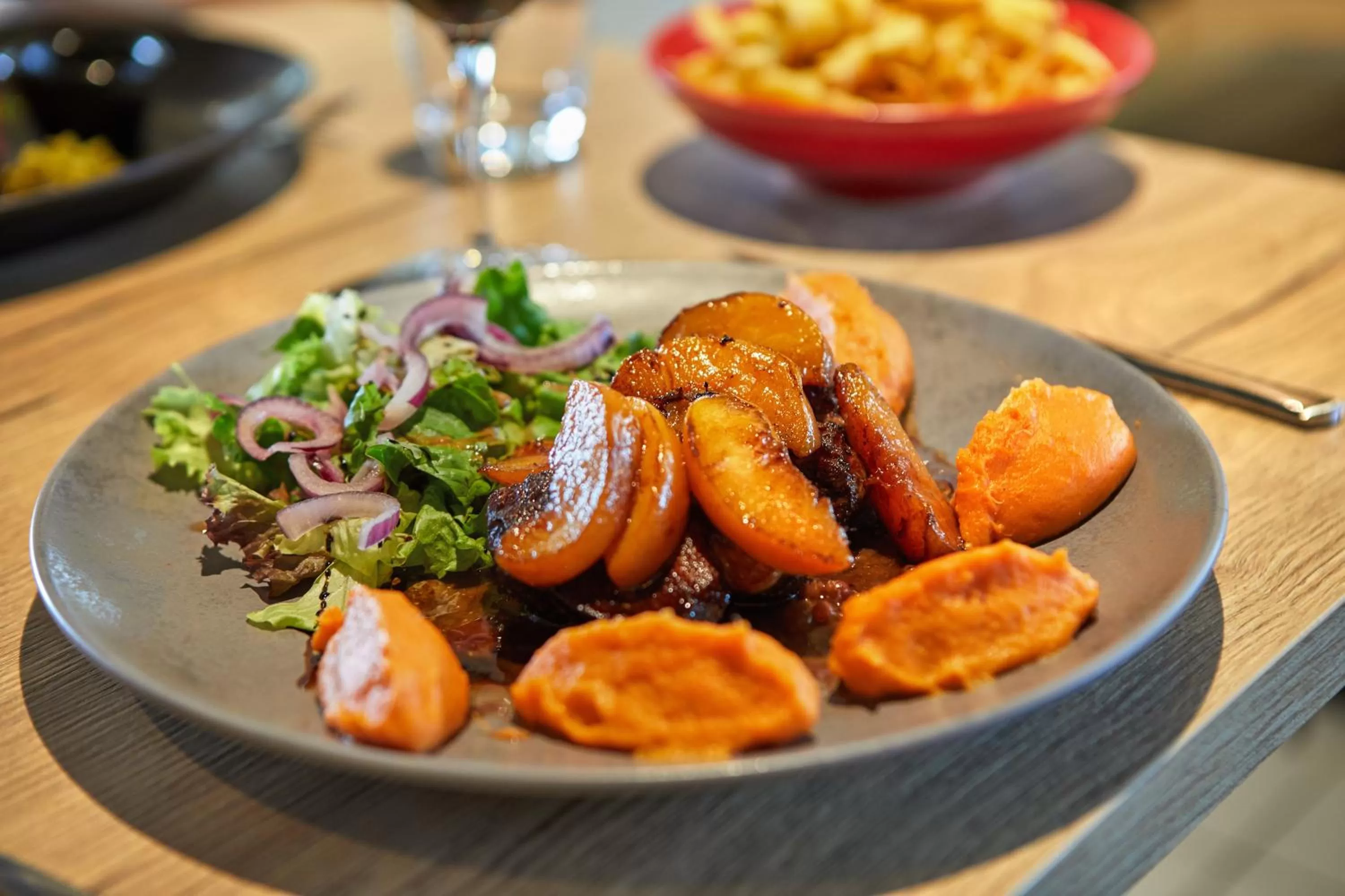 Restaurant/places to eat in Kyriad La Roche Sur Yon