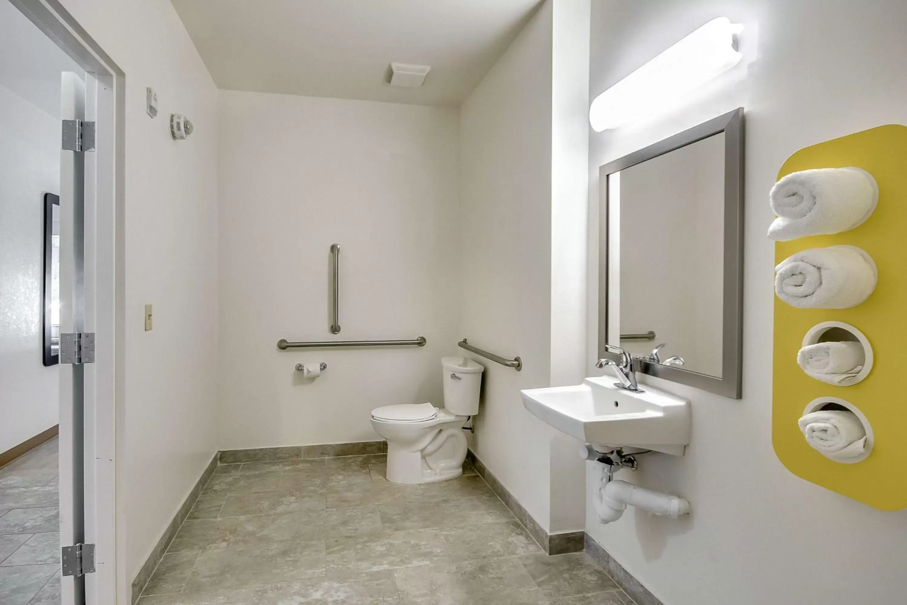 Toilet, Bathroom in Motel 6-Allentown, PA