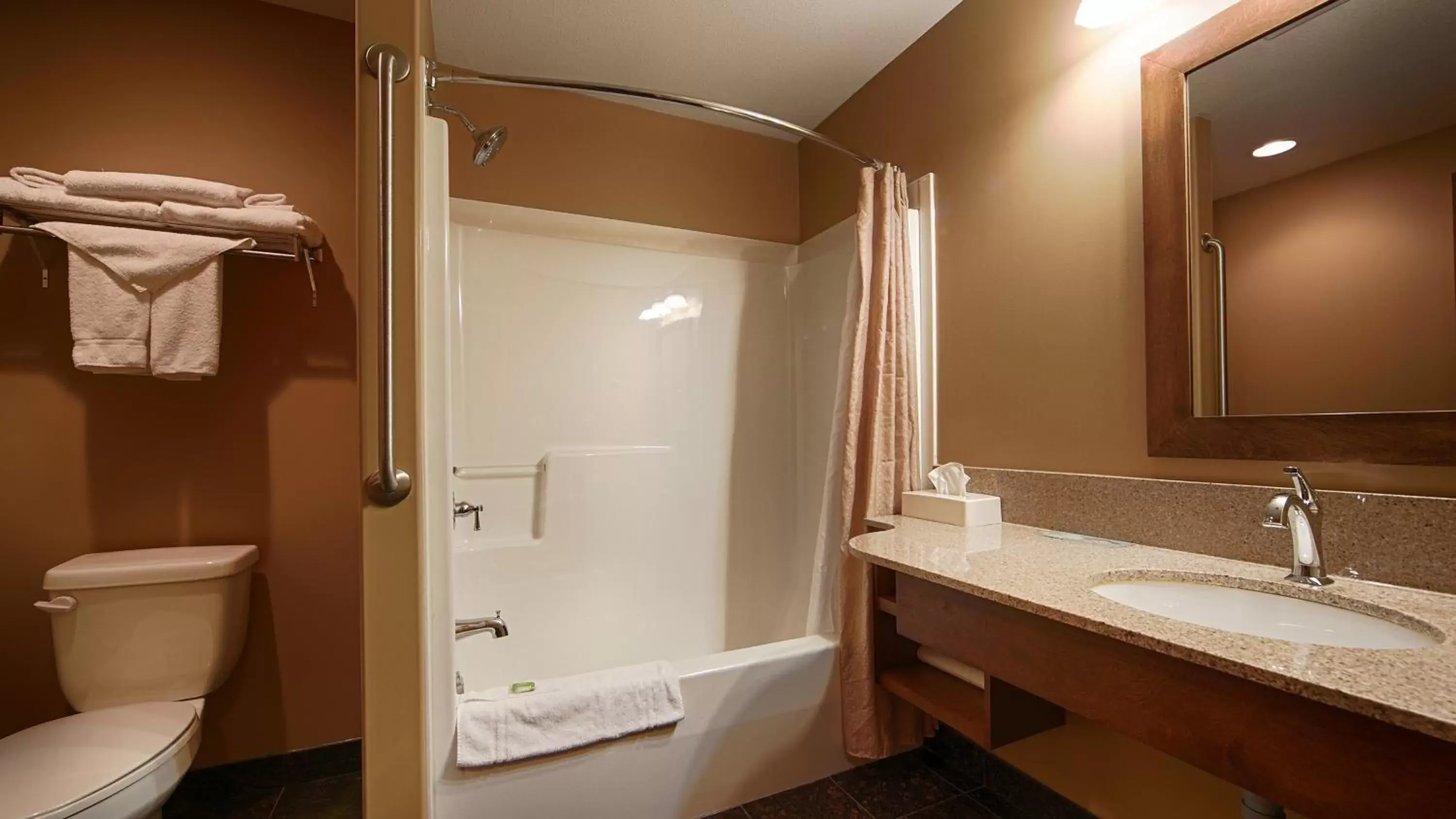 Queen Room with Two Queen Beds - Non-Smoking in Camrose Resort Hotel Queen Room with Two Queen Beds - Non-Smoking in Camrose Resort Hotel