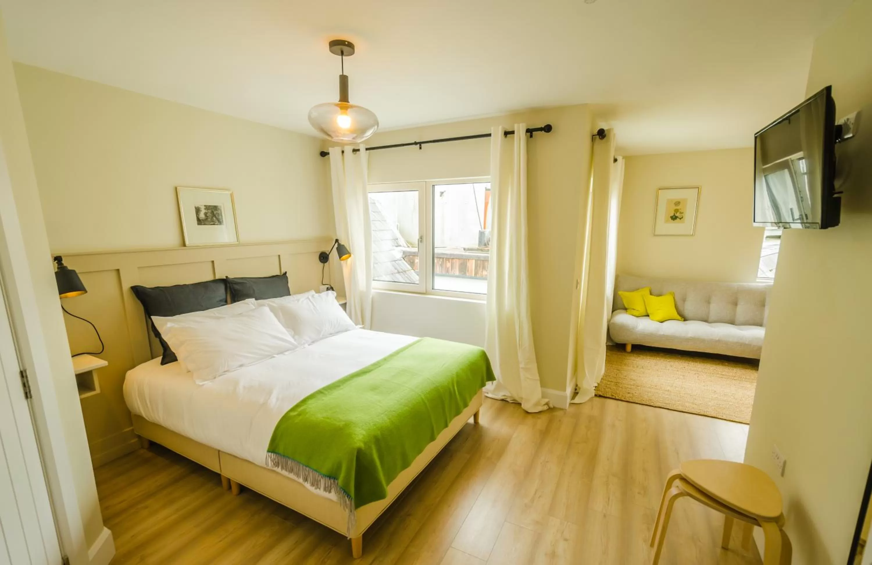 Rookery Lane Food and Lodging