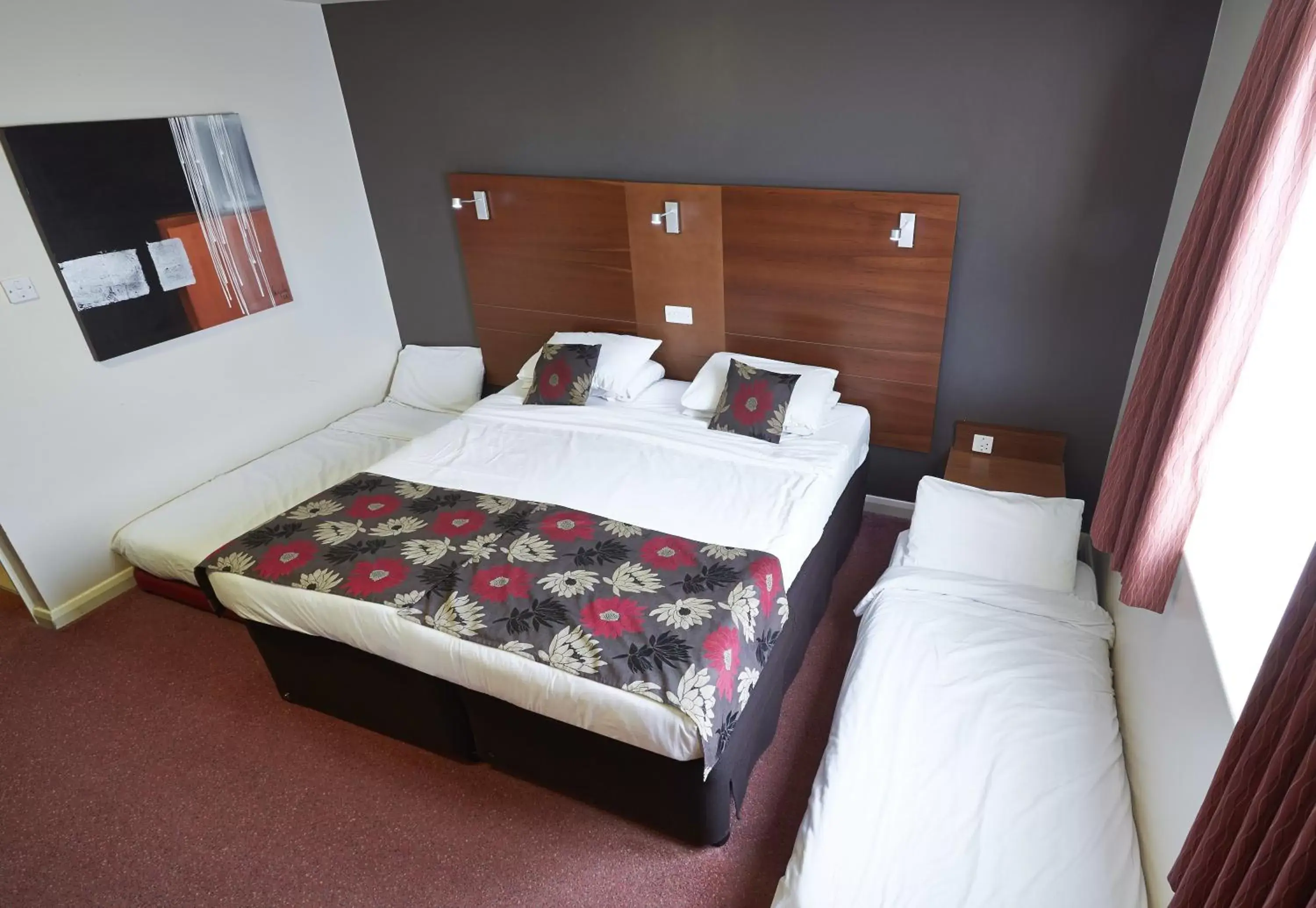 Family Room (2 Adults + 2 Children) in The Wishing Well Family Room (2 Adults + 2 Children) in The Wishing Well