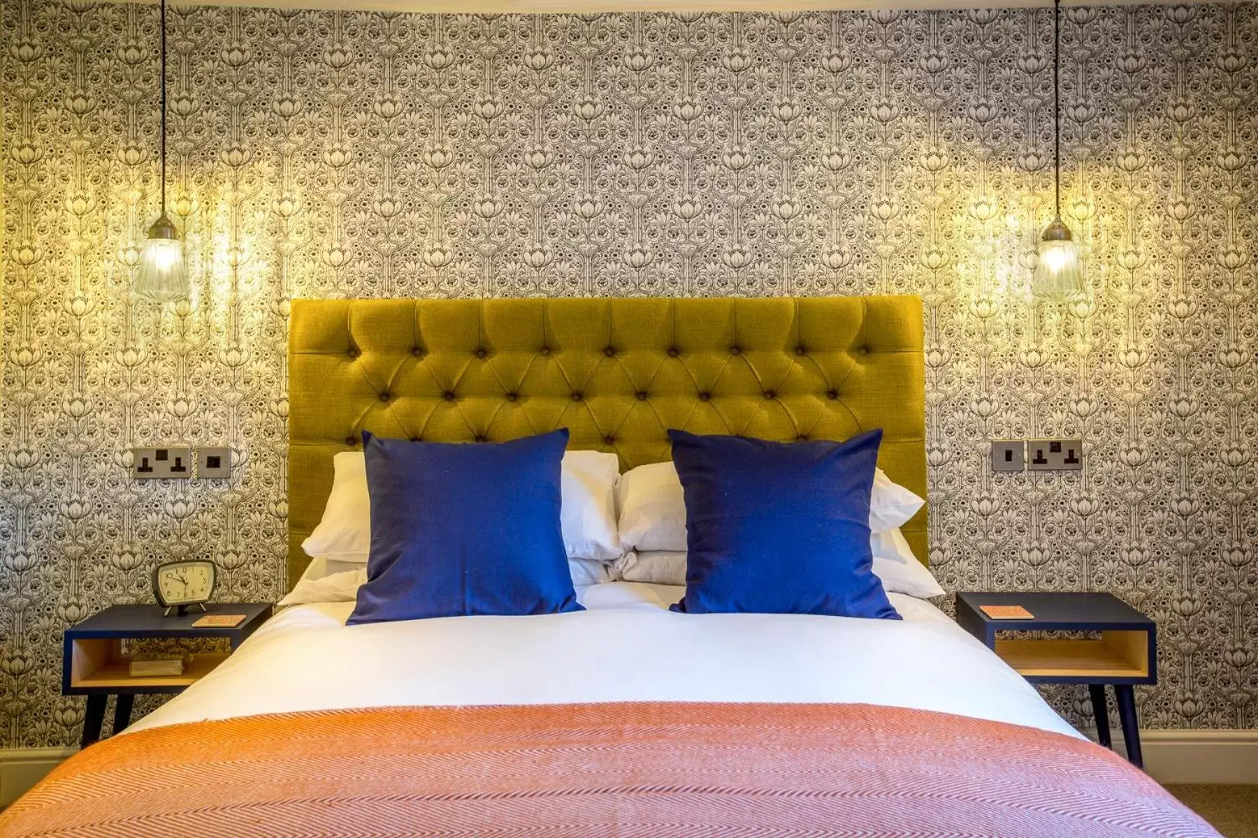 Bedroom, Bed in The Chequers Marlow Bedroom, Bed in The Chequers Marlow