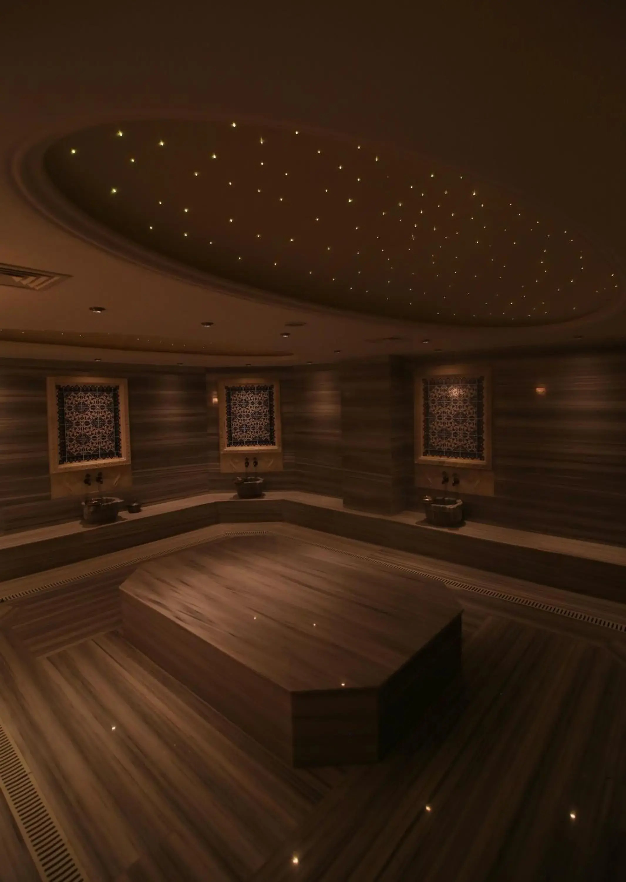 Steam room in Demir Hotel