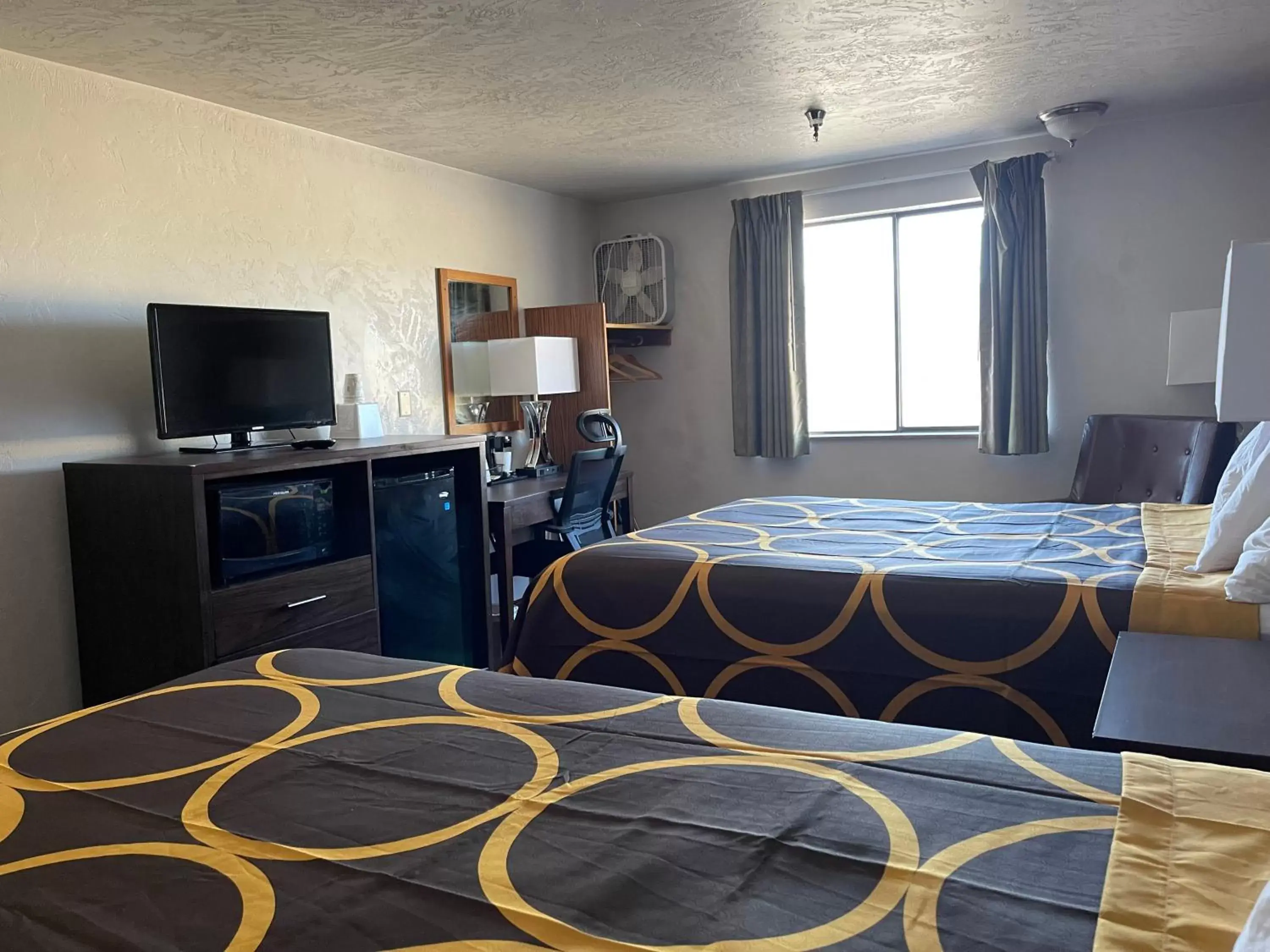 Bed in Super 8 by Wyndham Ketchikan Bed in Super 8 by Wyndham Ketchikan