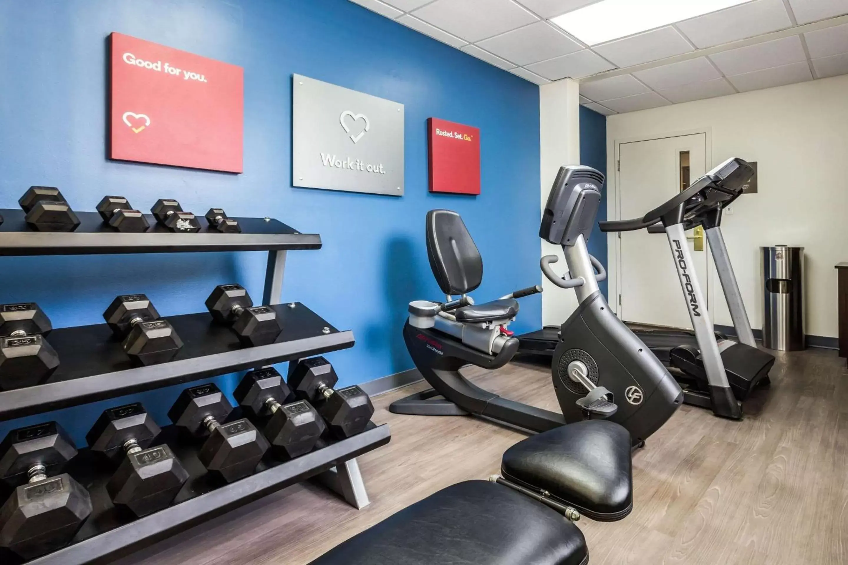 Fitness centre/facilities, Fitness Center/Facilities in Comfort Suites At the University