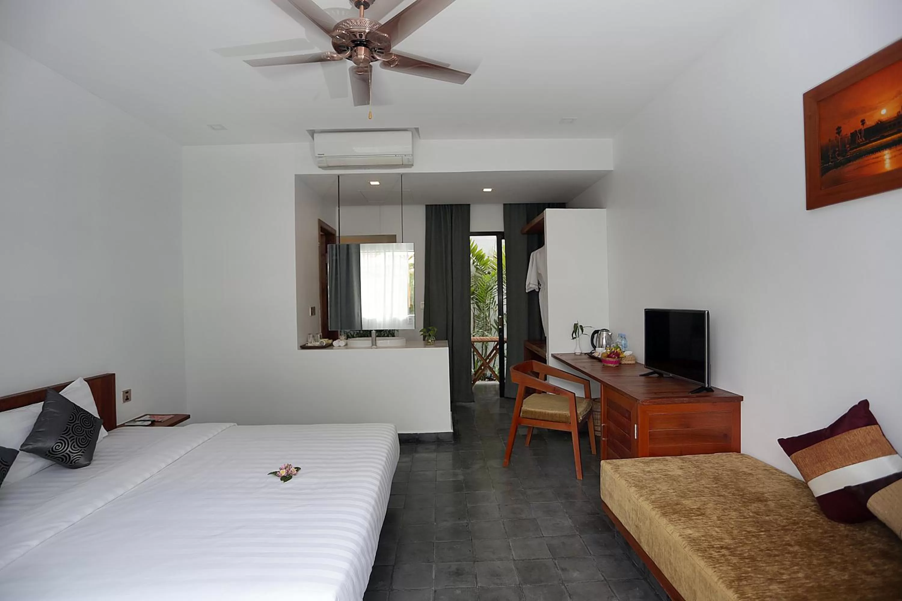 Bedroom, Bed in Sam So Boutique Villa