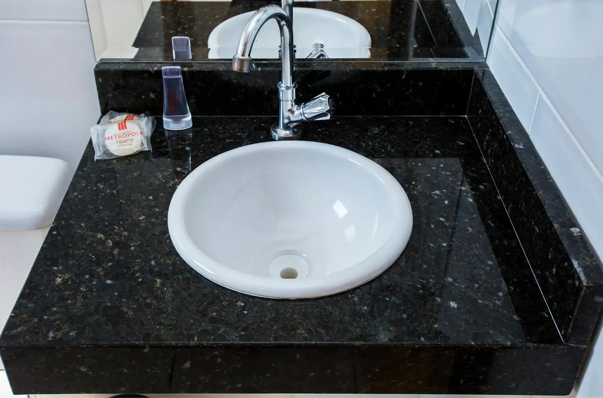 Standard Twin Room in Hotel Metrópole Paulínia Standard Twin Room in Hotel Metrópole Paulínia