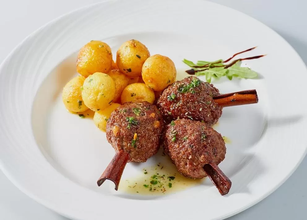 Food in Penelopa Palace Apart Hotel & SPA