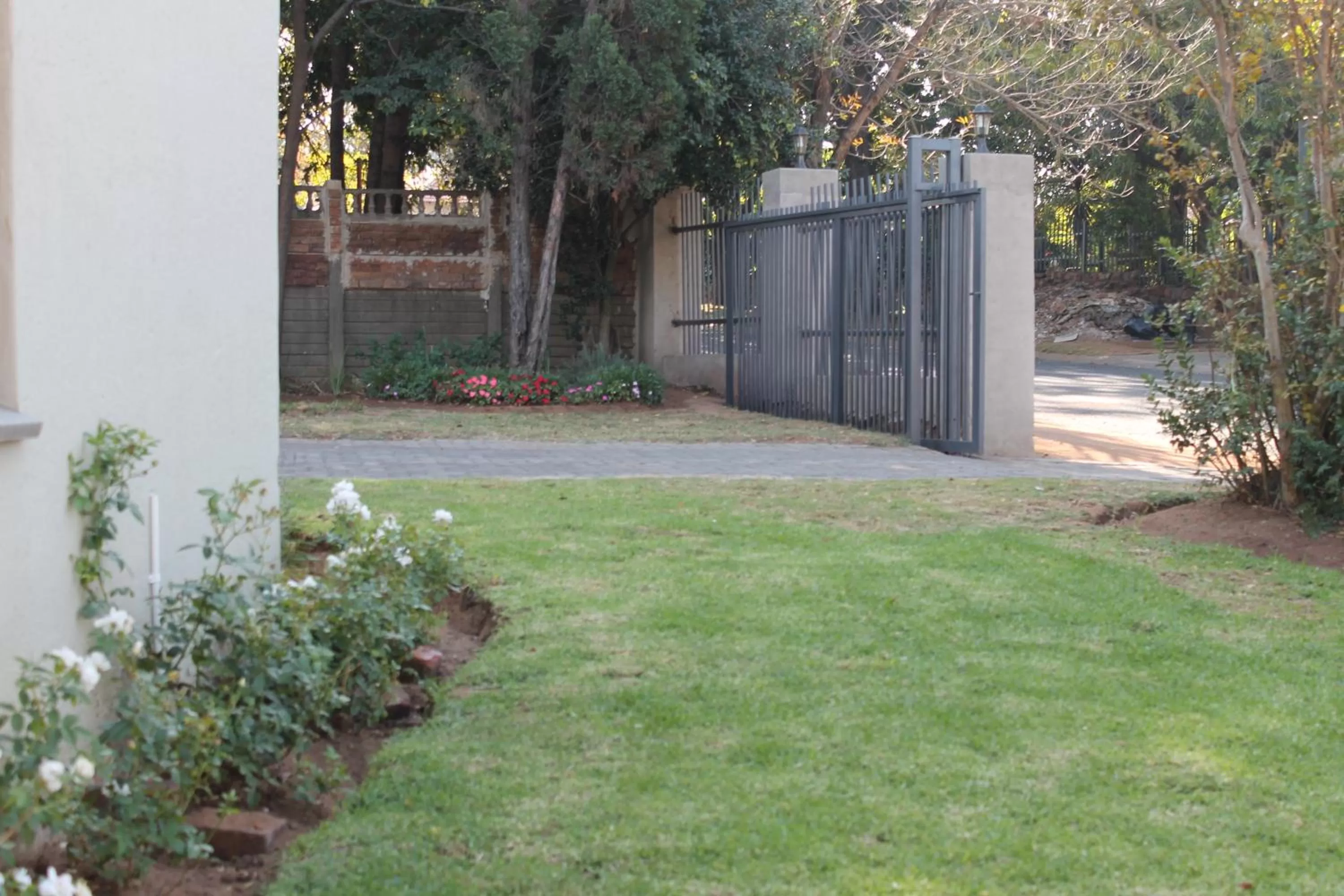 Property building, Garden in Ramandire B&B