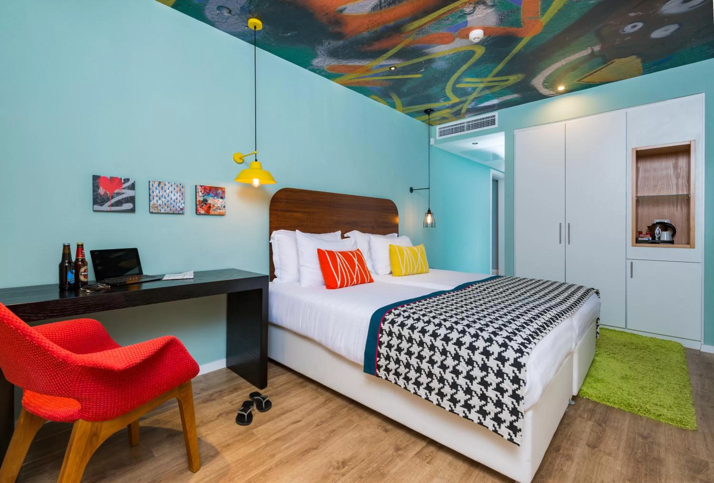 Photo of the whole room, Bed in Hotel 75 by Prima Hotels