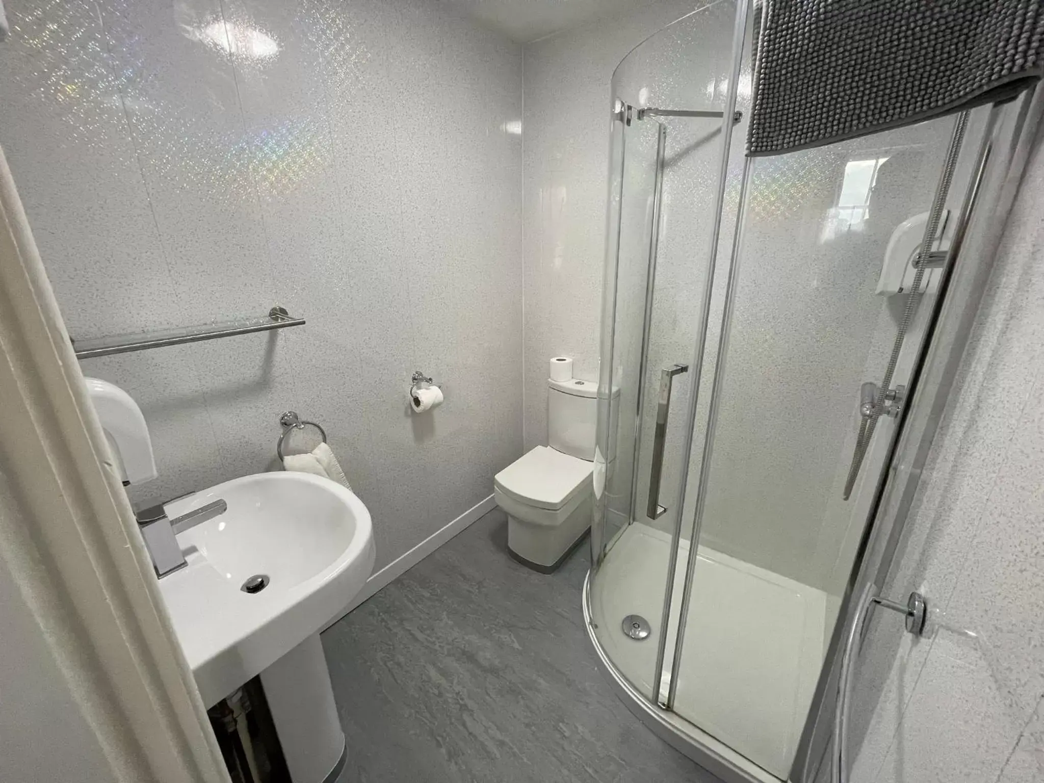 Bathroom in The Jubilee Hotel - with Spa and Restaurant and Entertainment