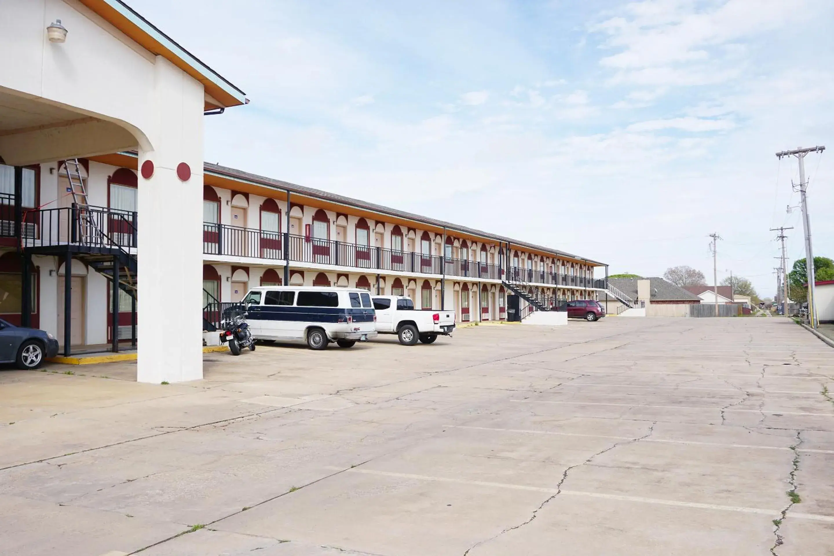 Facade/entrance, Property Building in OYO Hotel Altus N Main St