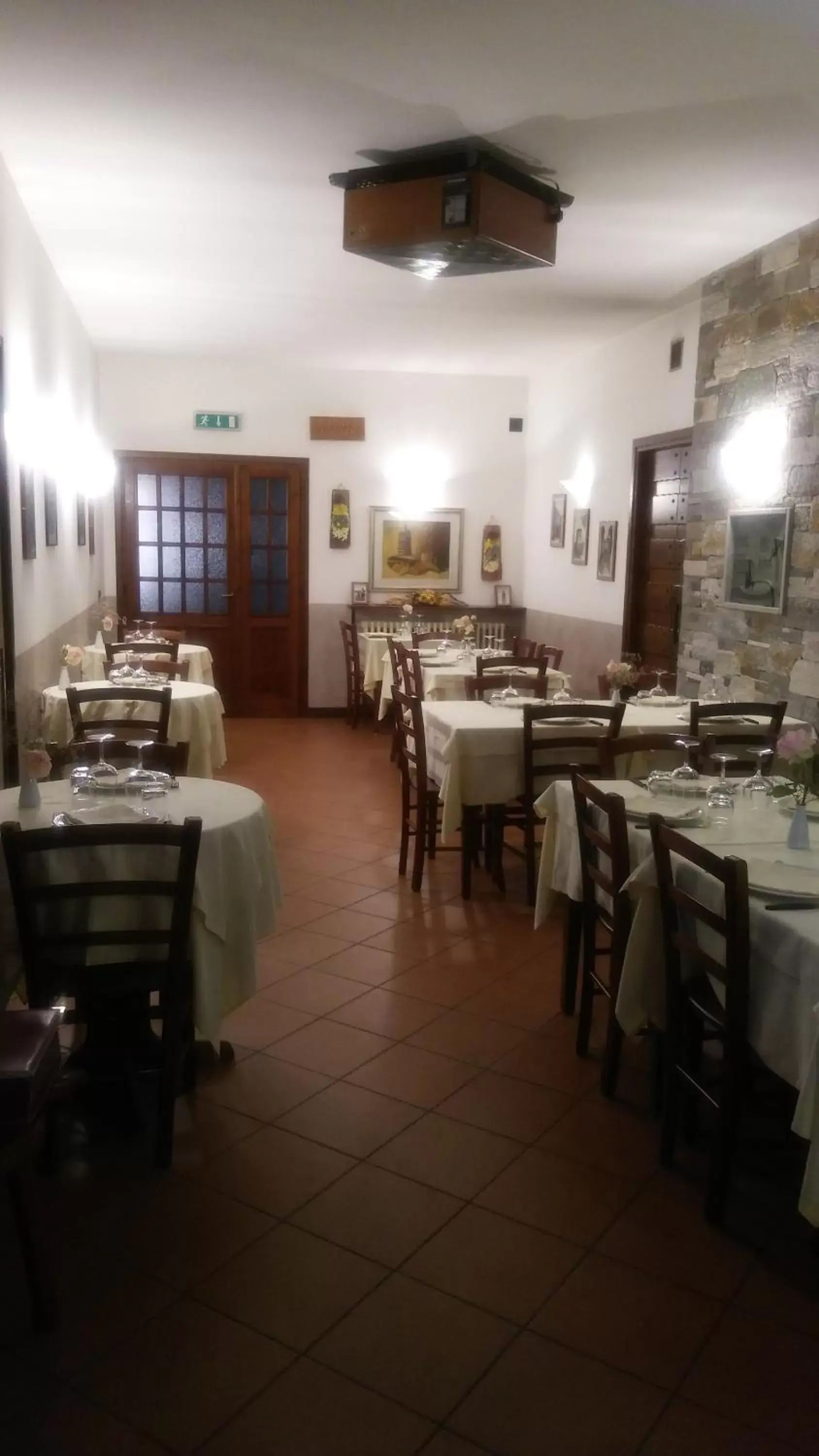 Restaurant/Places to Eat in Il Falco E La Volpe