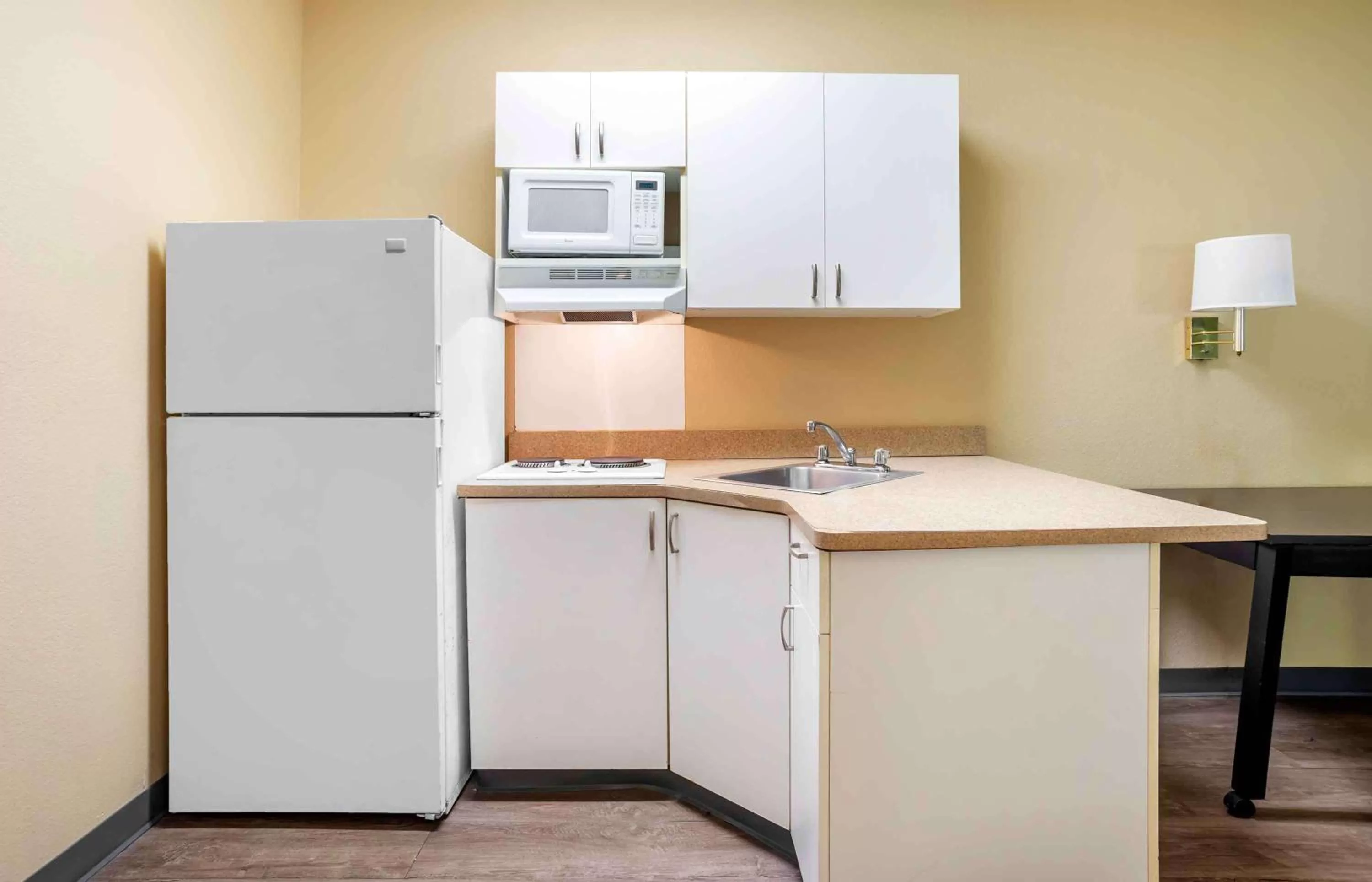 Bedroom in Extended Stay America Select Suites - Baton Rouge - Citiplace