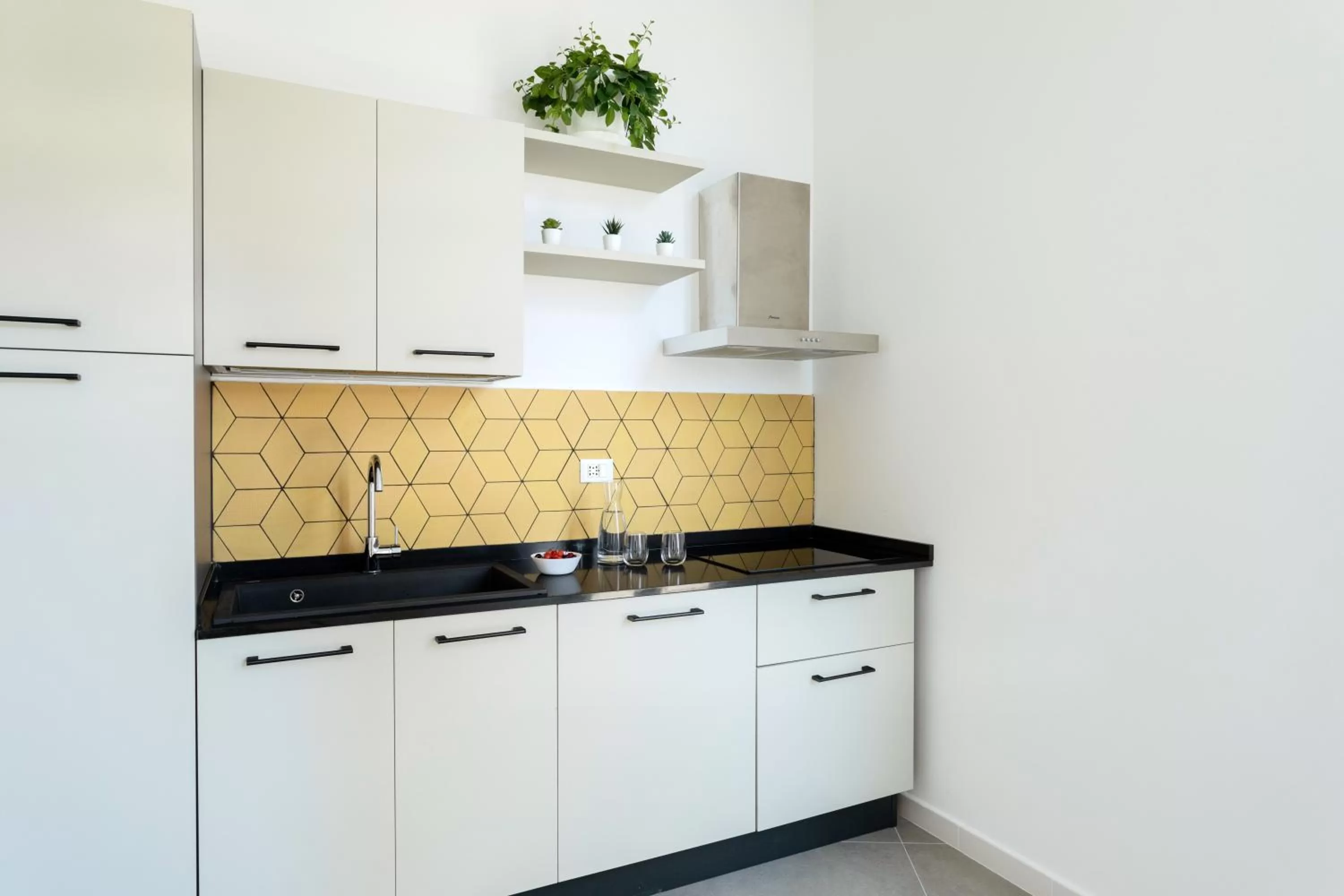 kitchen, Kitchen/Kitchenette in Mori's b&b