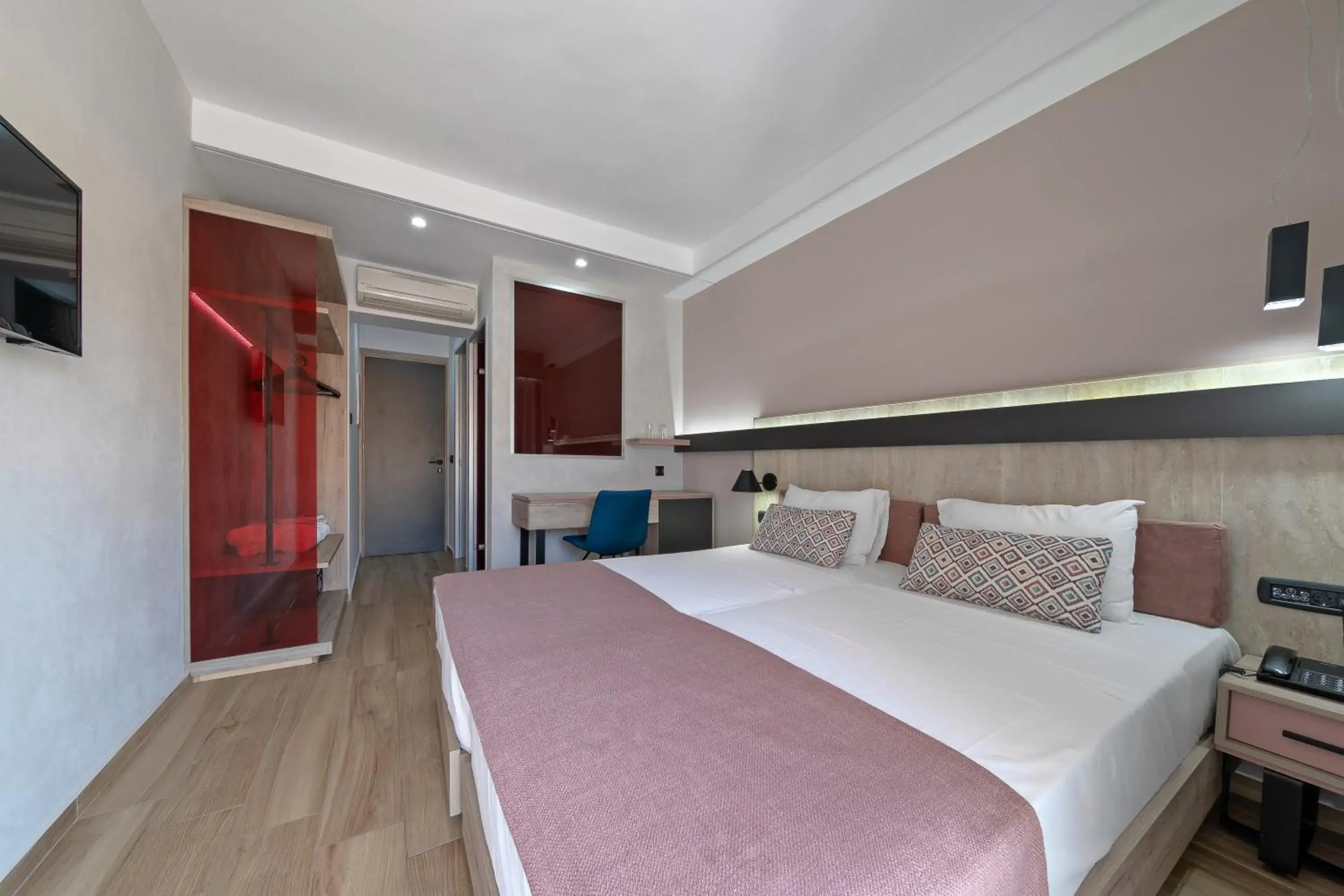 Bedroom, Bed in Jo An Palace Bedroom, Bed in Jo An Palace