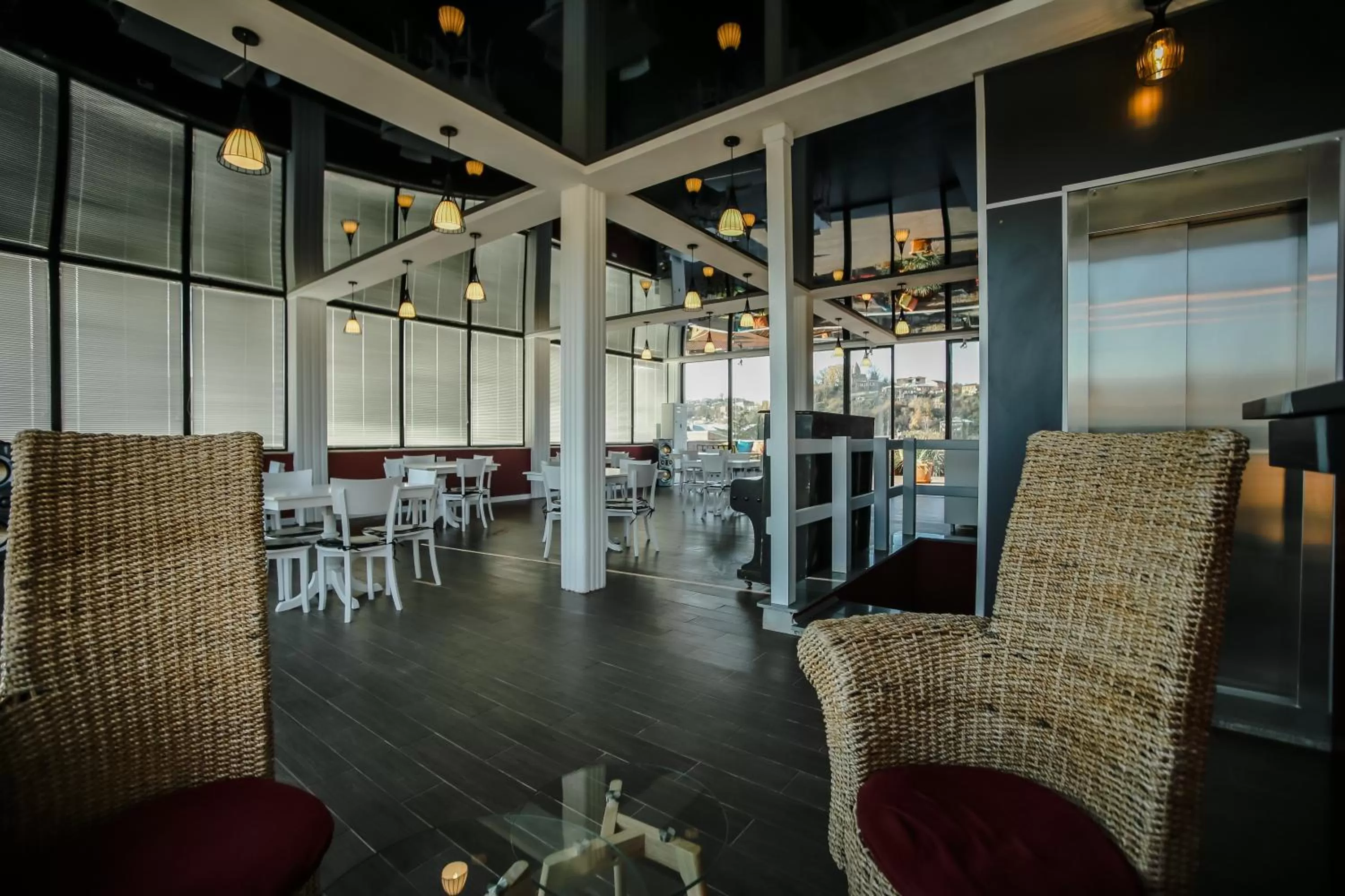 Restaurant/places to eat in Hotel Rero