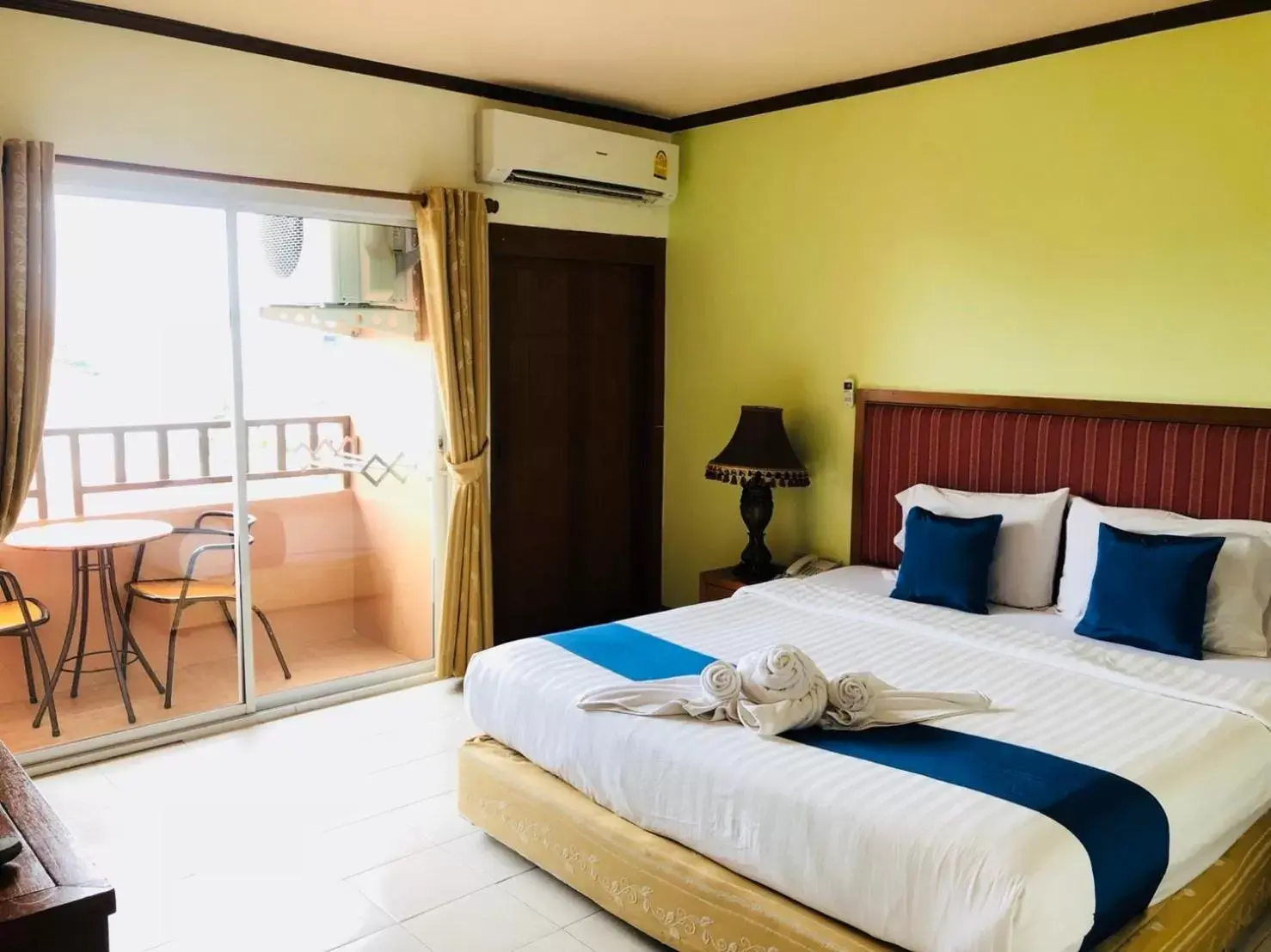 Bedroom, Bed in Thipurai Beach Hotel