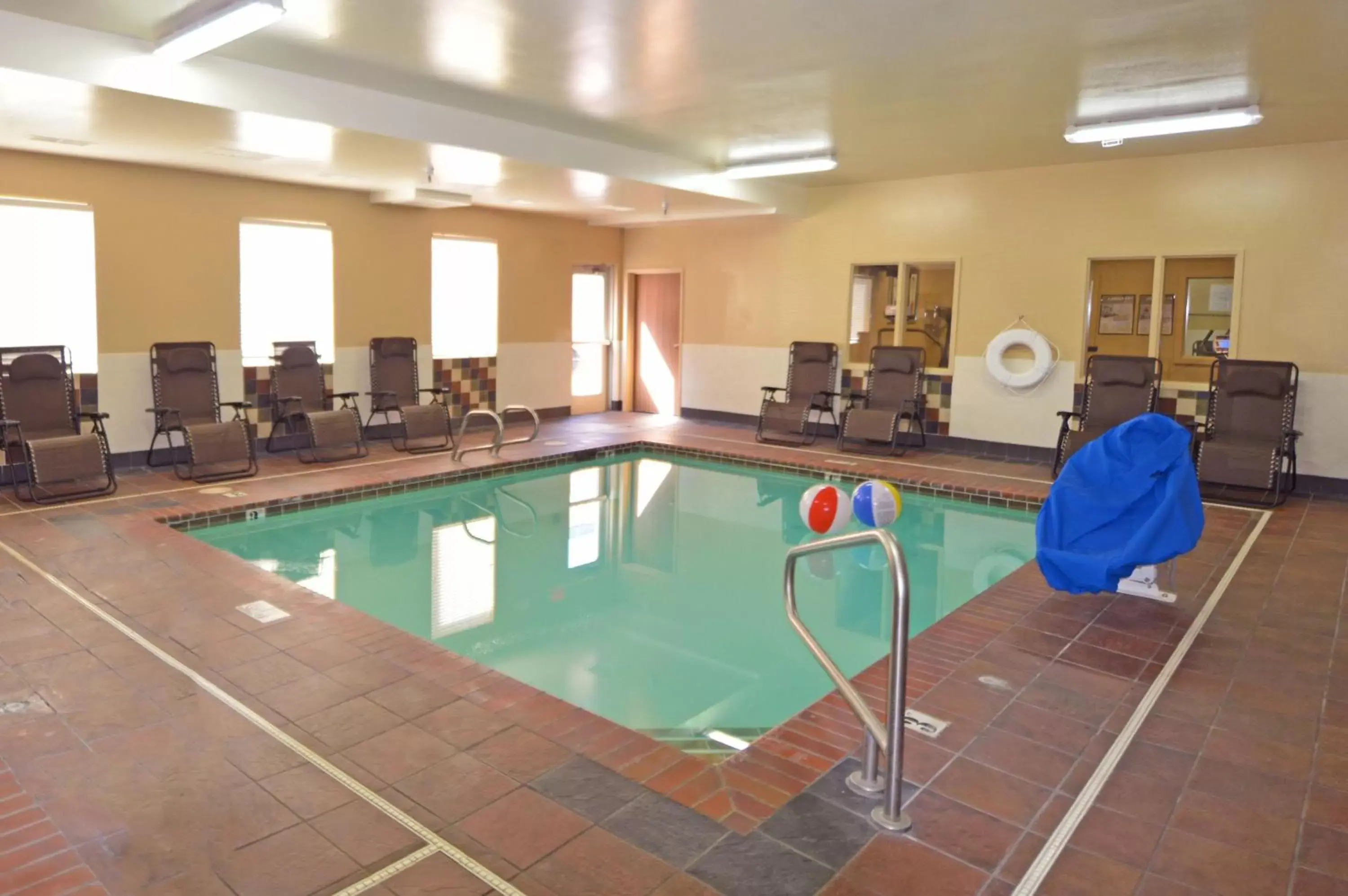 Swimming Pool in Extended Stay America Suites - Anchorage - Downtown